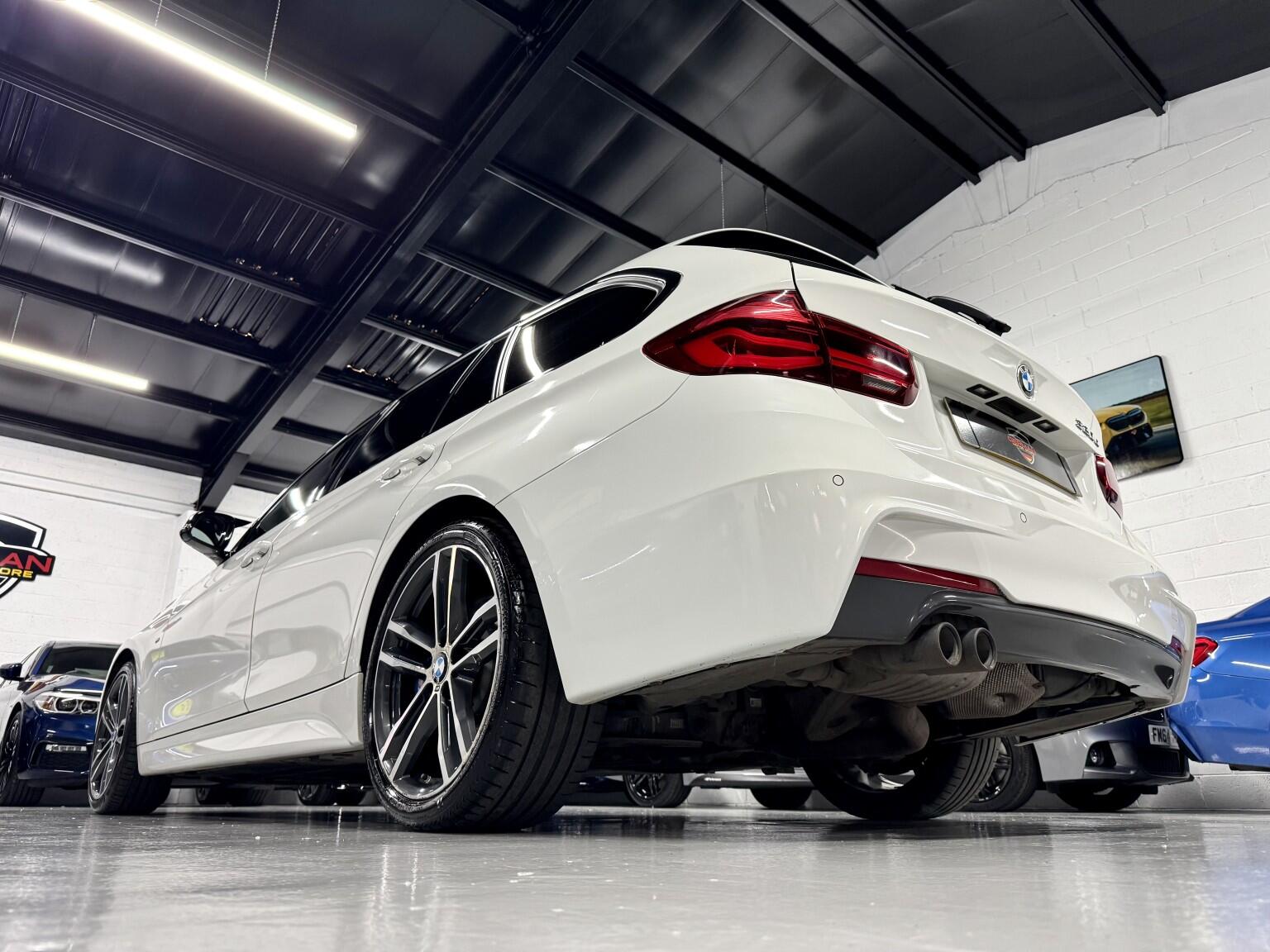 BMW 3 Series view 6