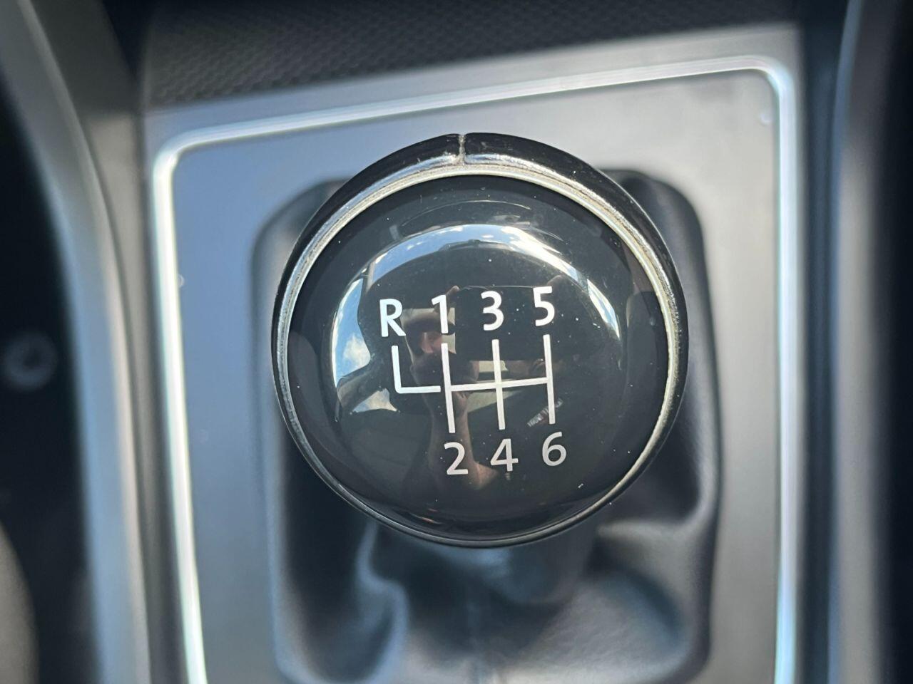 Volkswagen Touran view 20
