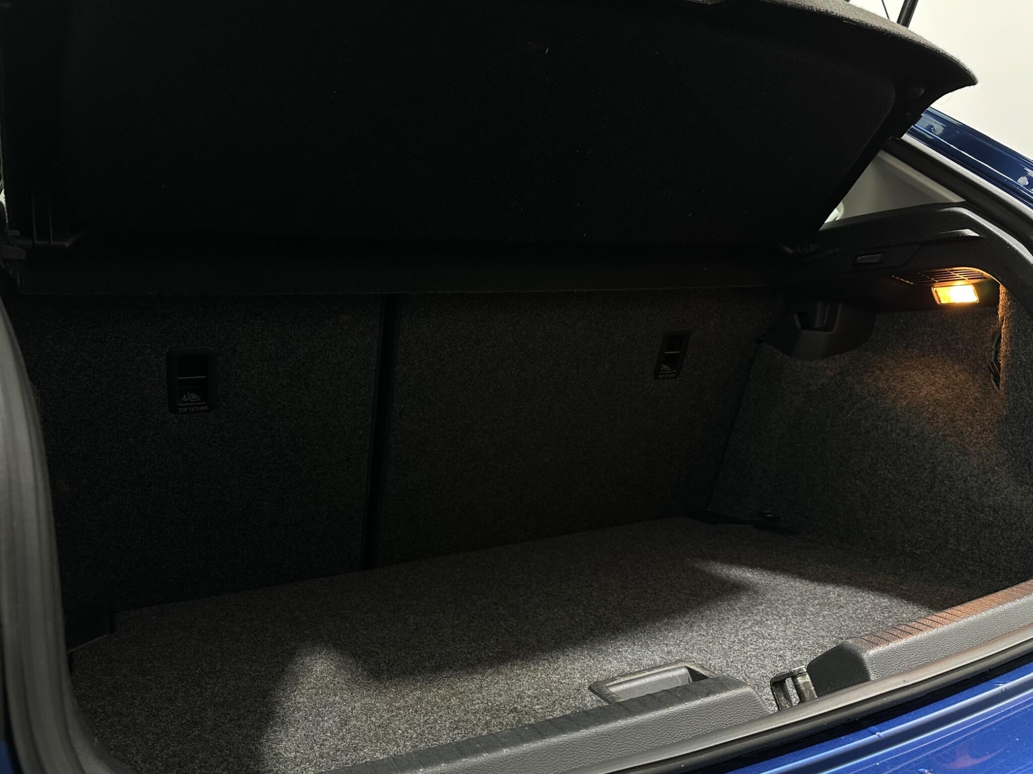 Volkswagen Polo view 43