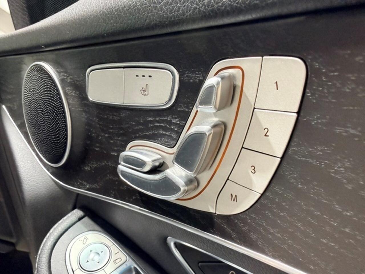 Mercedes-Benz GLC view 30