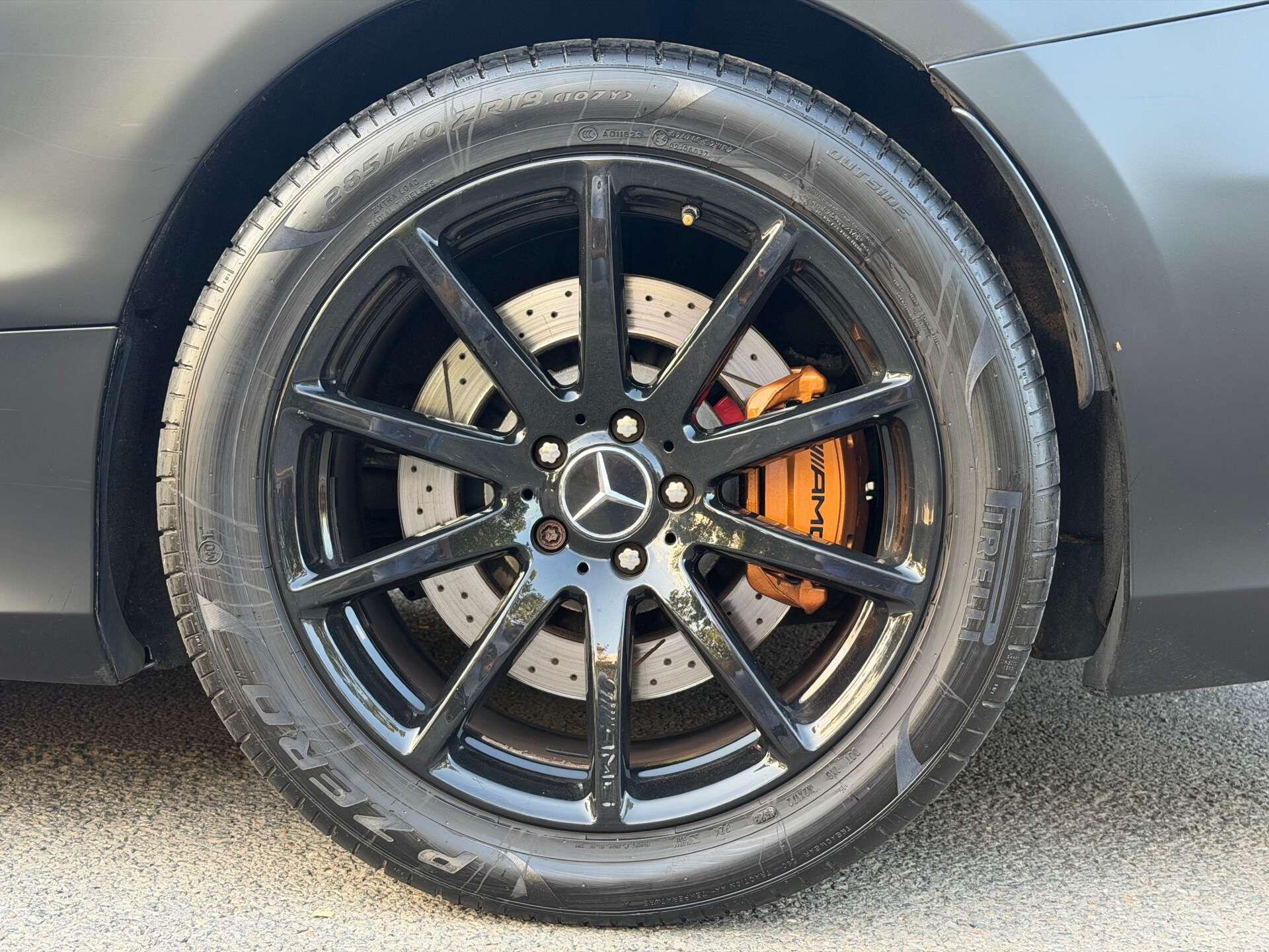 Mercedes-Benz S-Class view 43