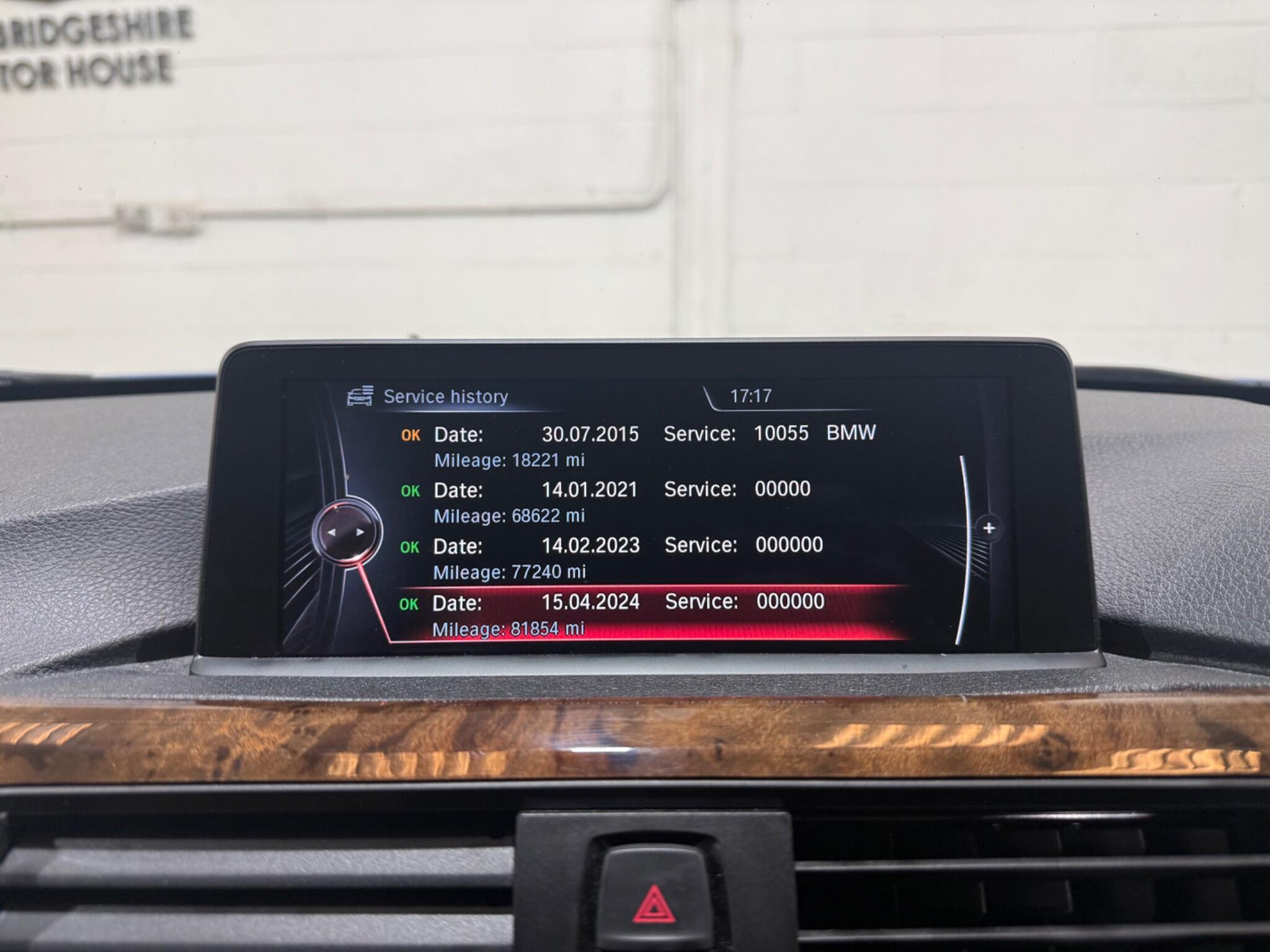BMW 3 Series view 21