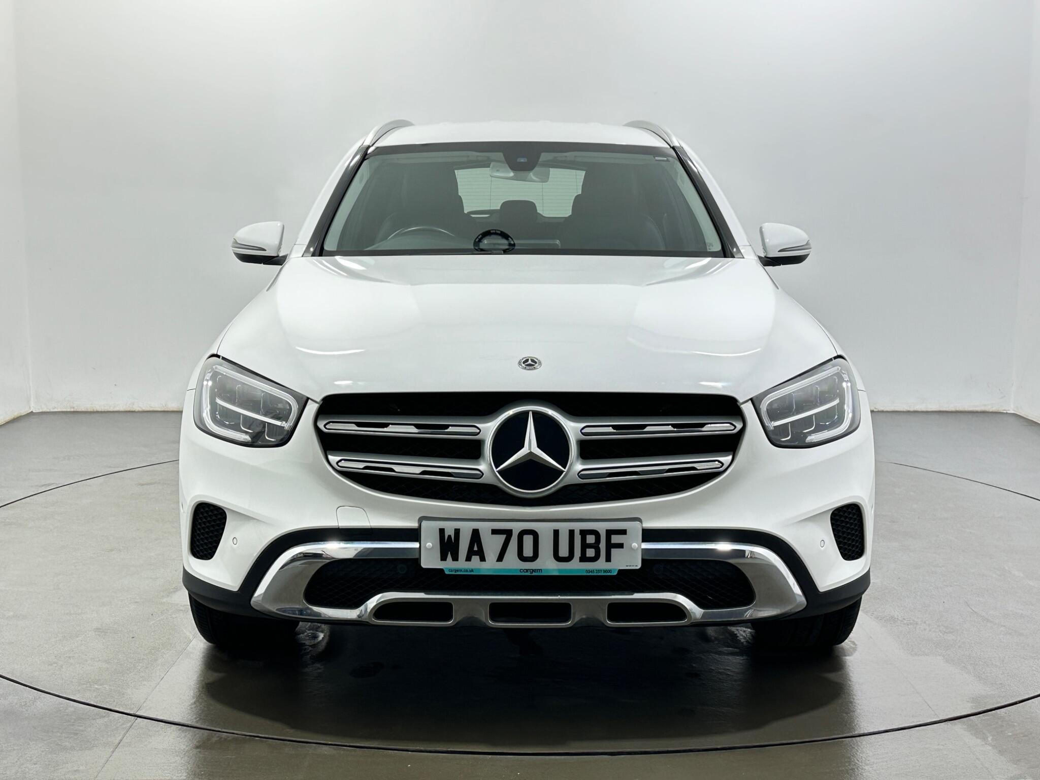 Mercedes-Benz GLC view 3