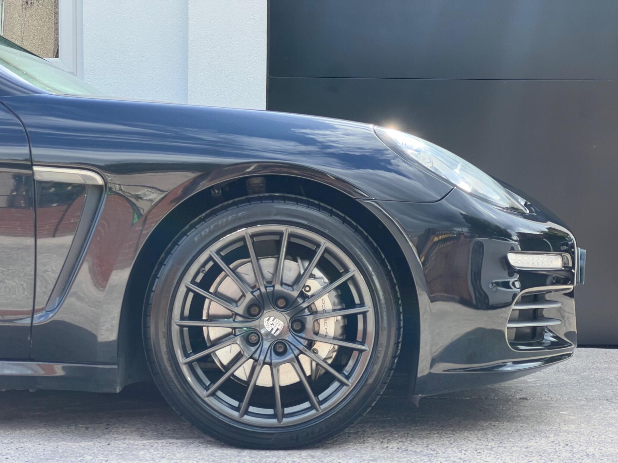Porsche Panamera view 8