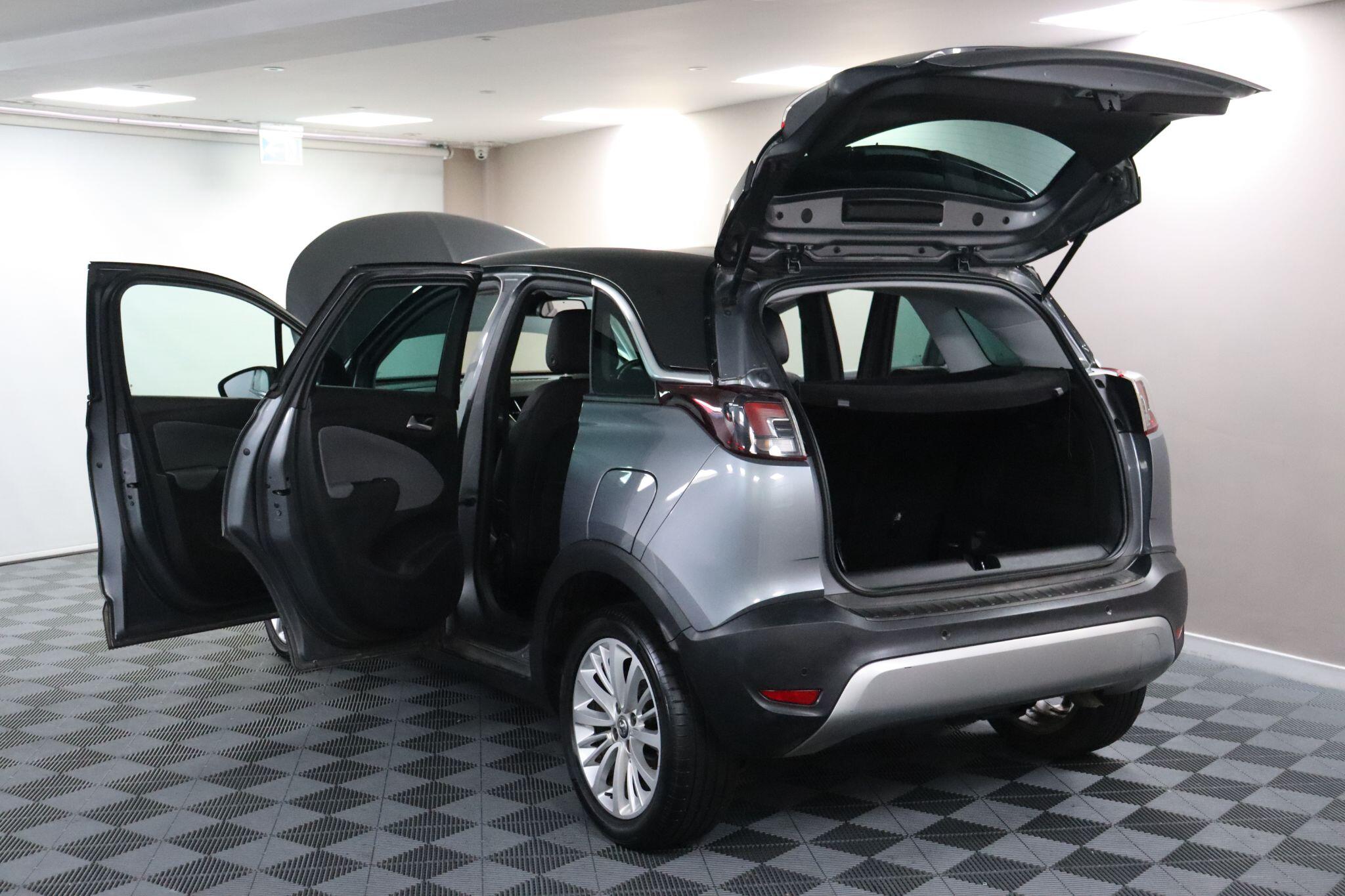 Vauxhall Crossland X view 21