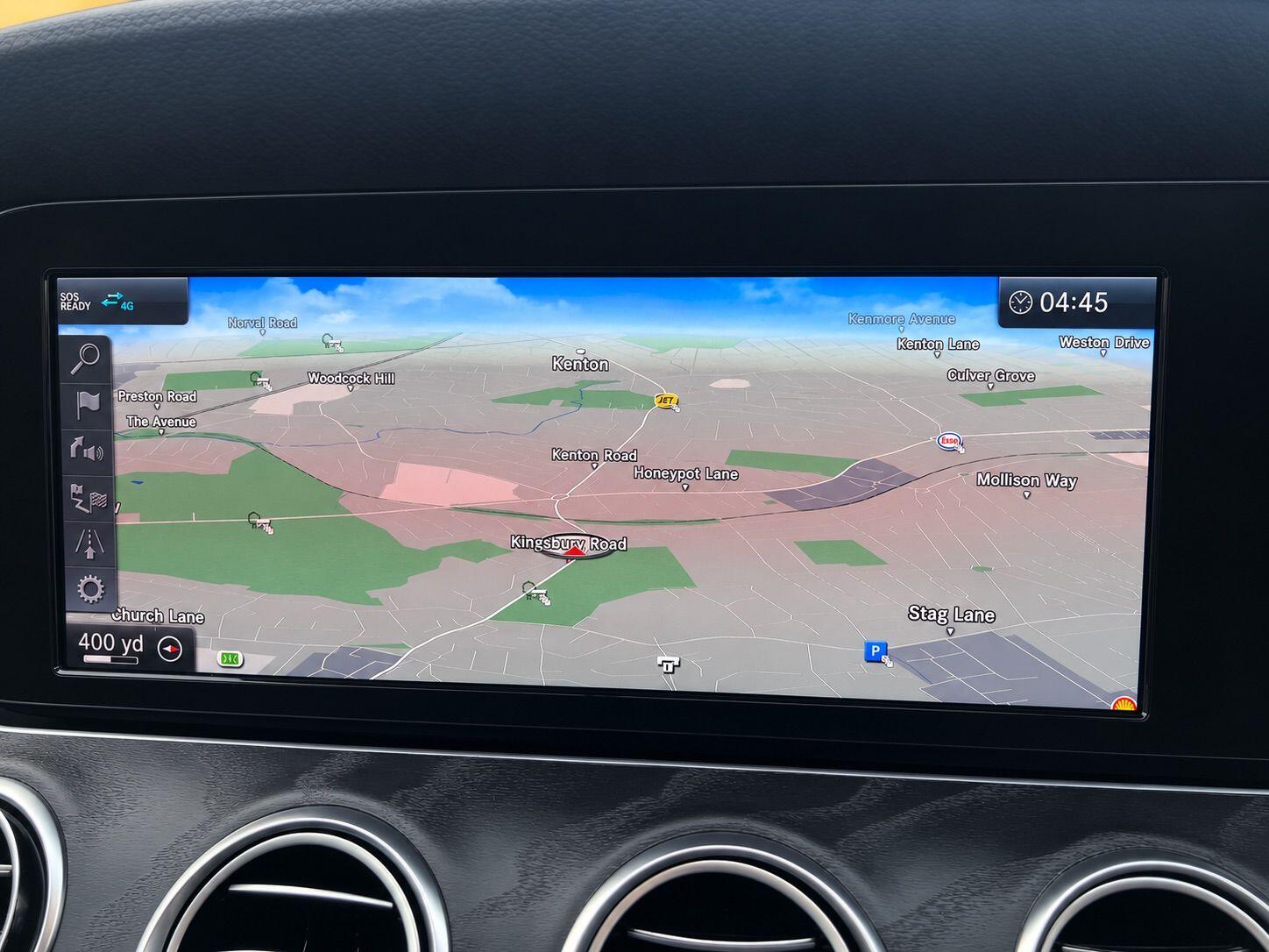 Mercedes-Benz E-Class view 21