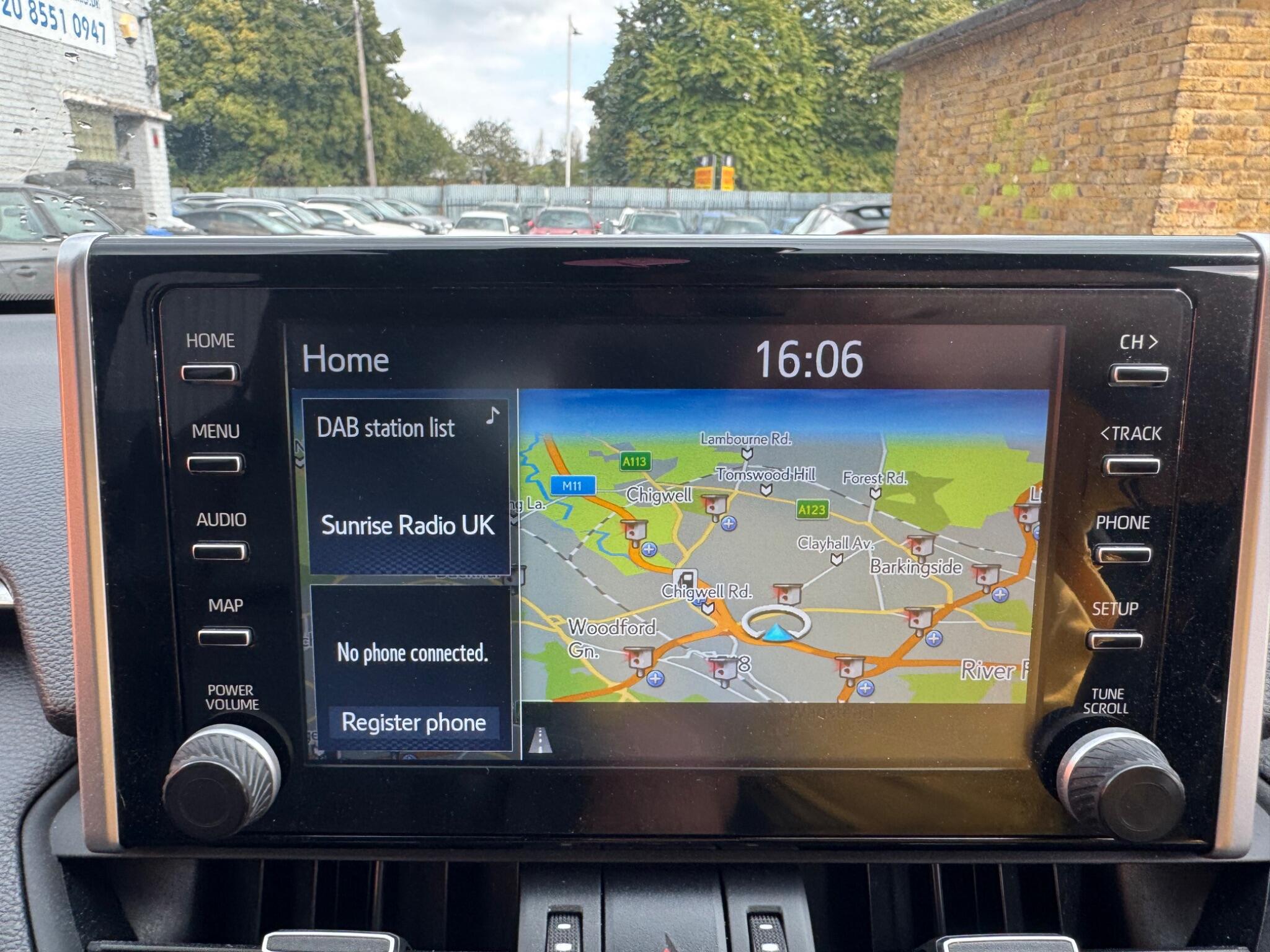 Toyota Rav4 view 16