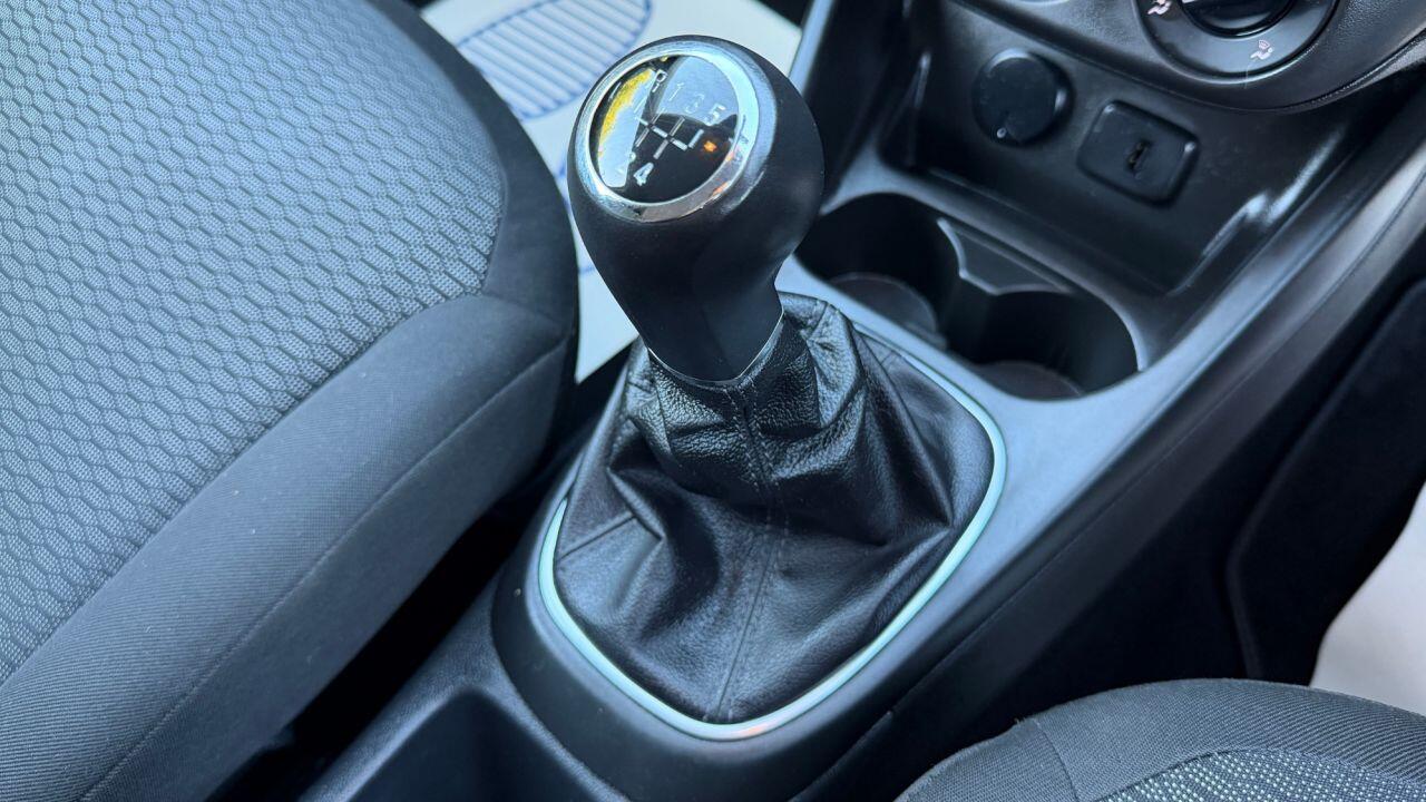Vauxhall Corsa view 23