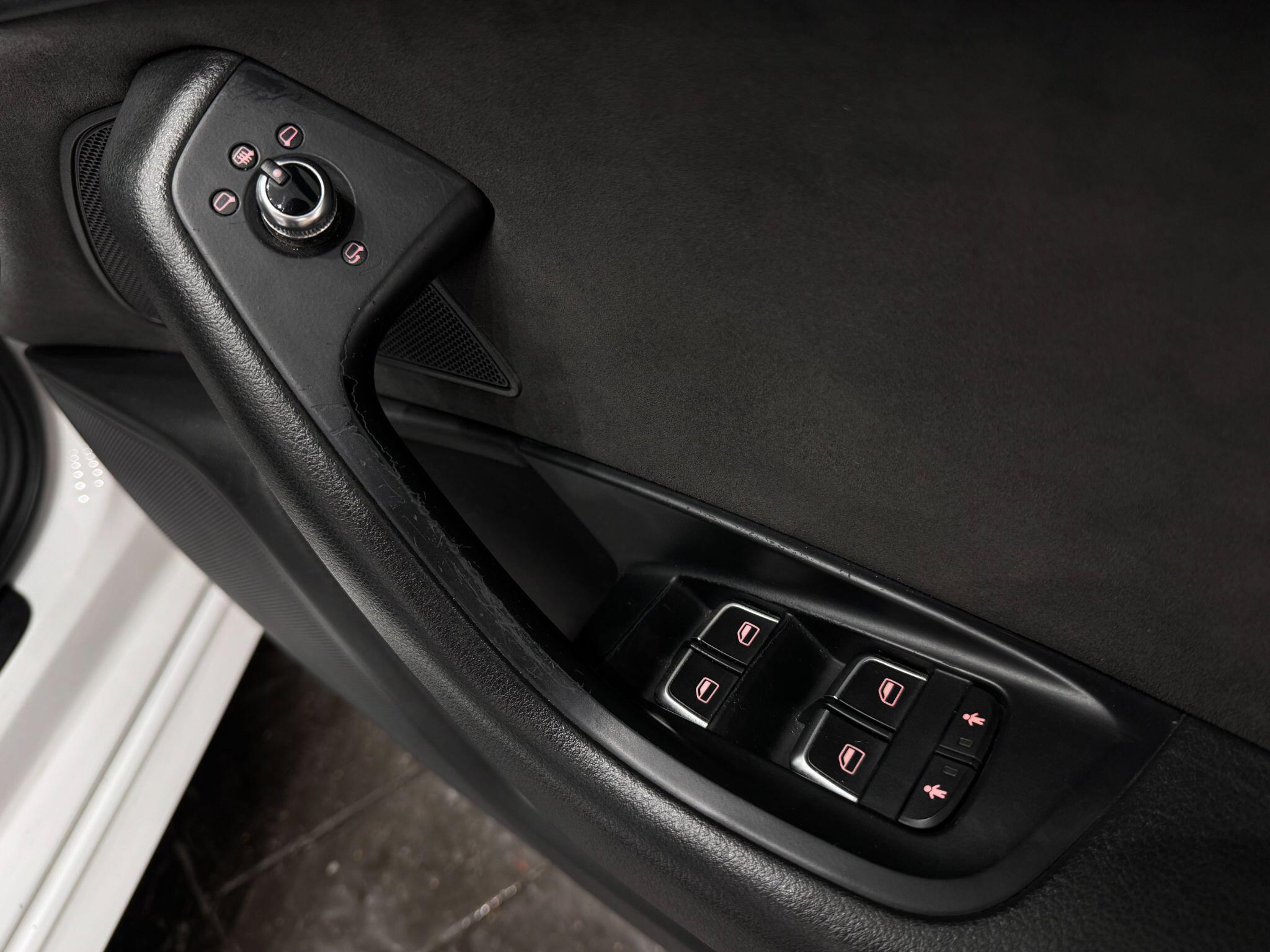 Audi A6 view 31