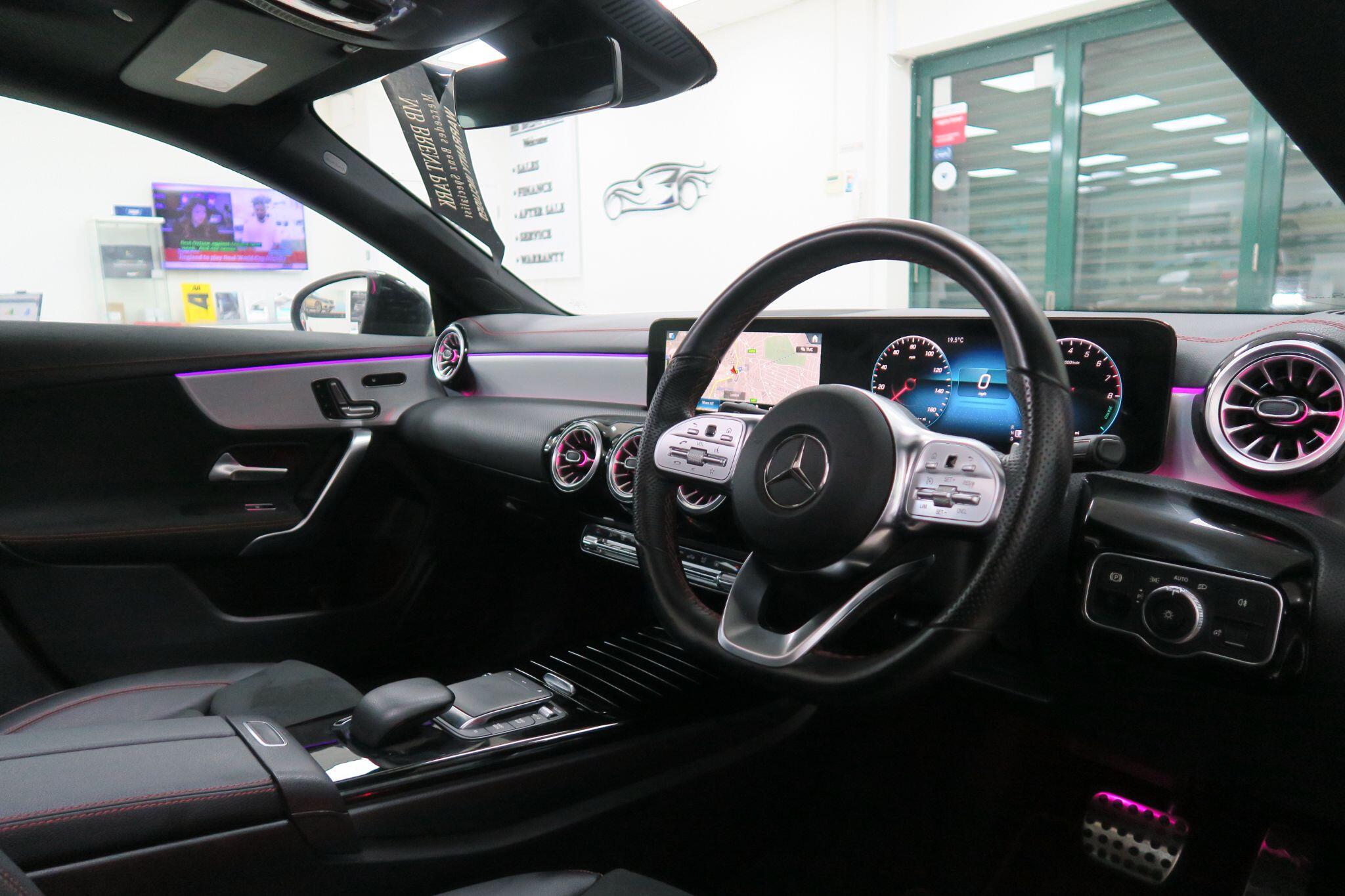 Mercedes-Benz Cla view 11