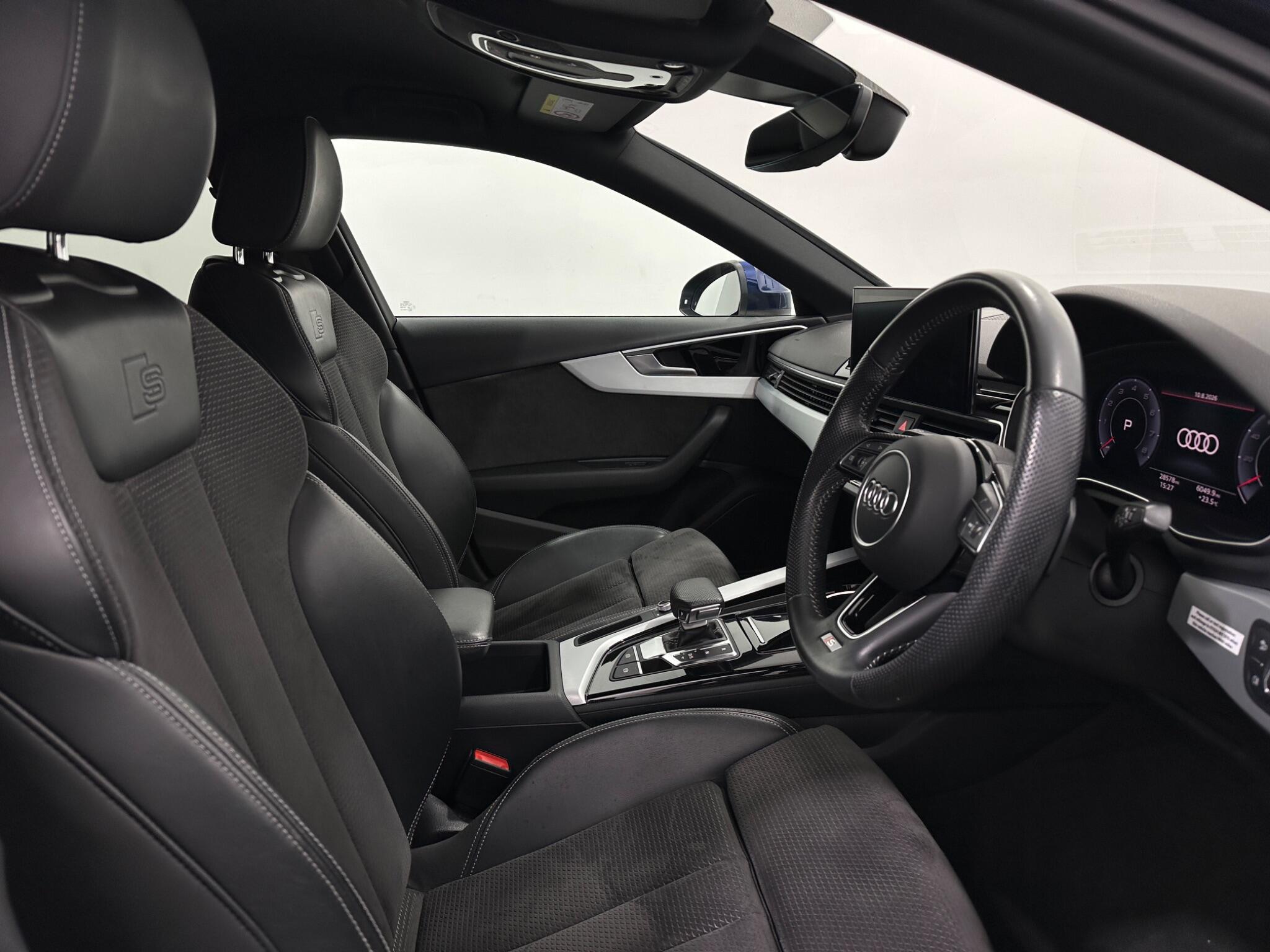 Audi A4 view 31