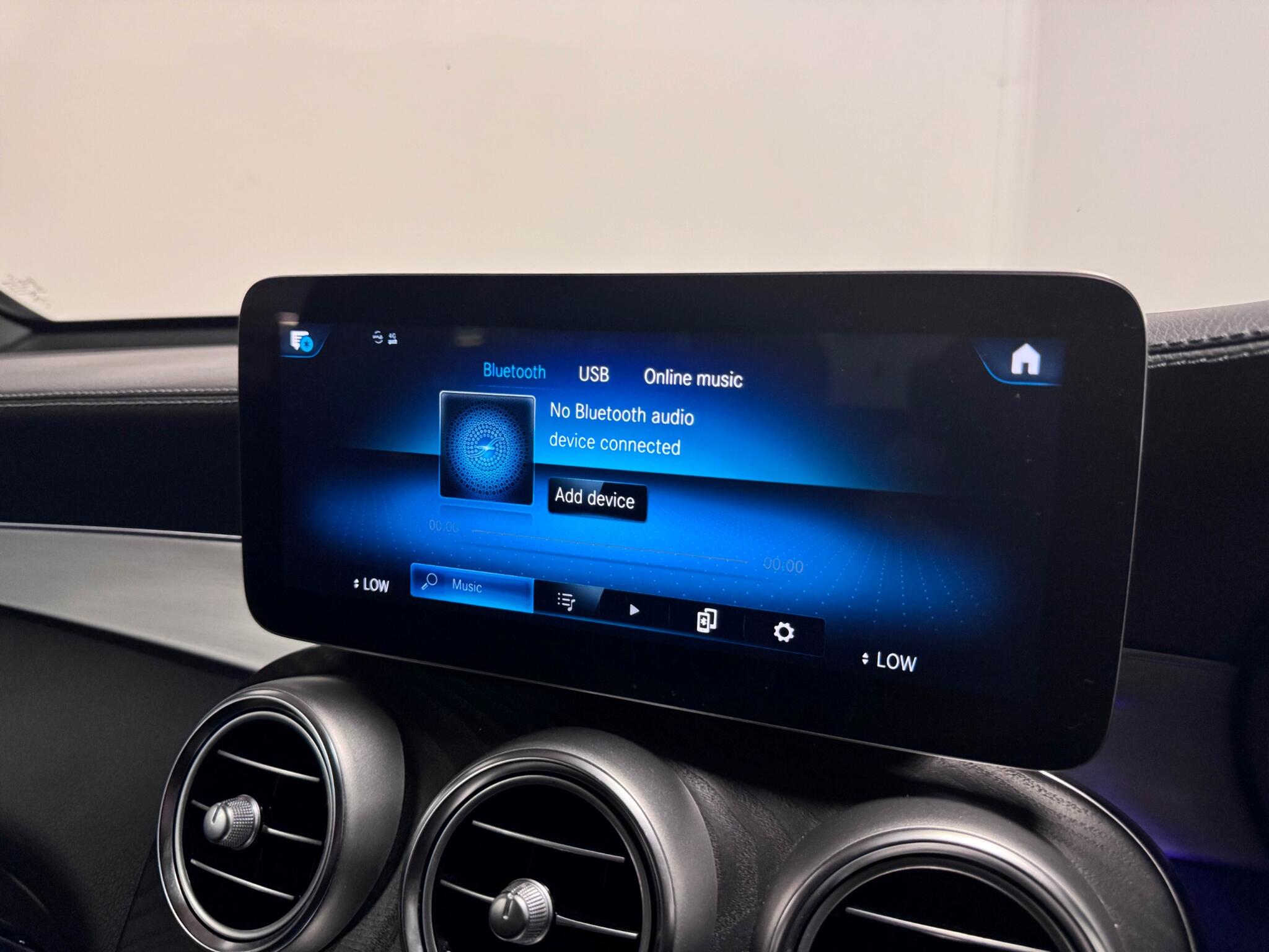 Mercedes-Benz GLC view 46
