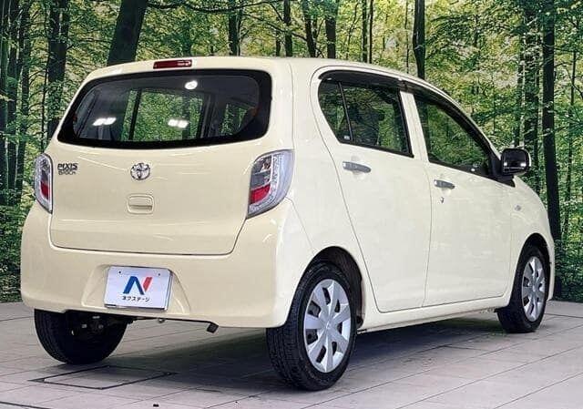 Toyota Yaris view 9