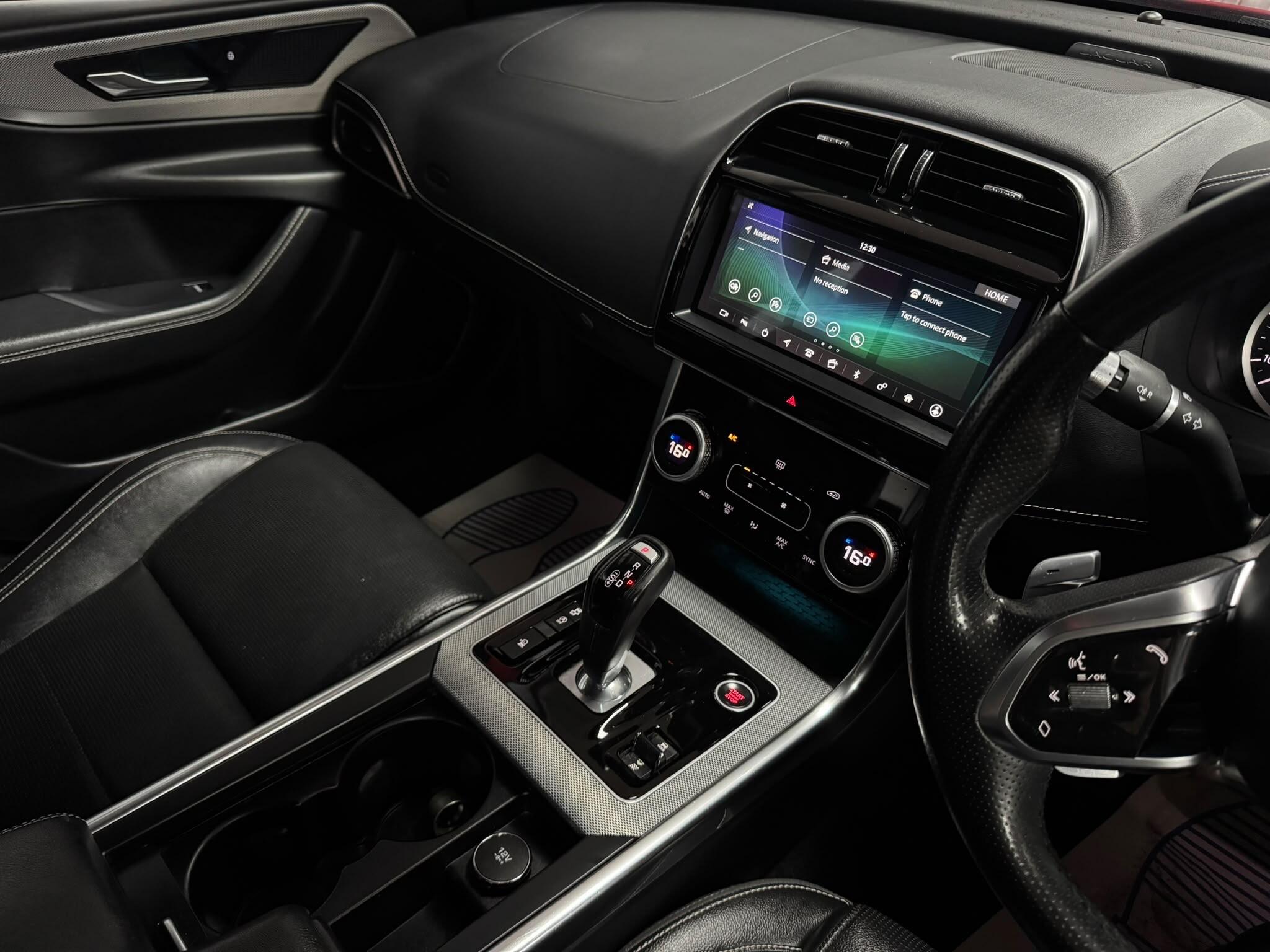 Jaguar Xe view 18