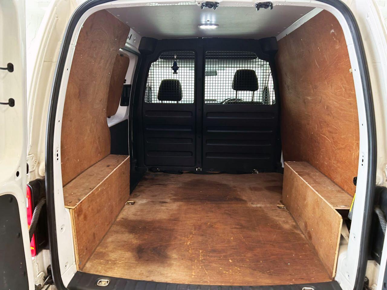 Volkswagen Caddy view 21