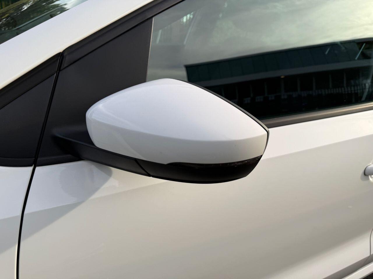 Volkswagen Polo view 20