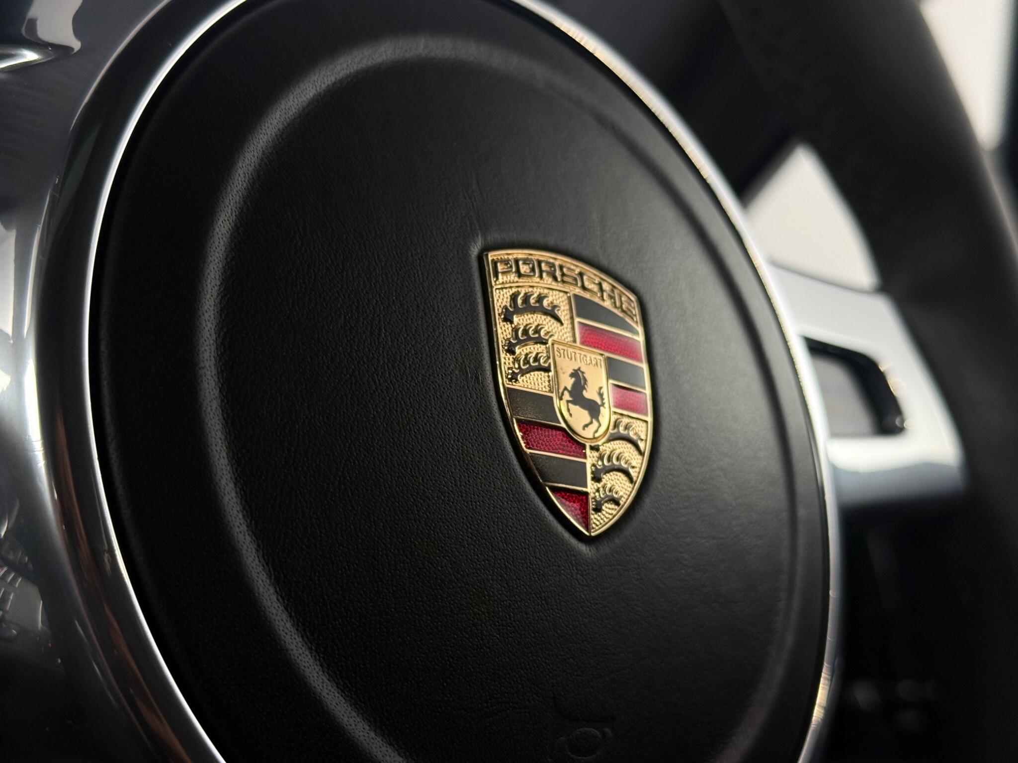 Porsche Panamera view 39