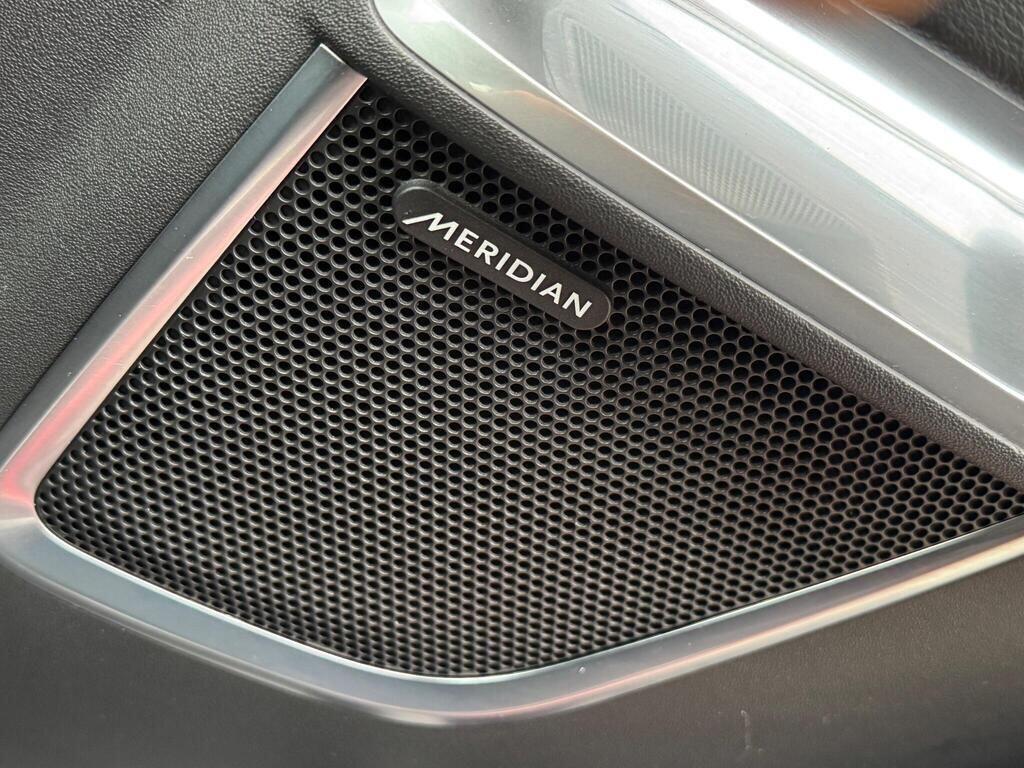 Jaguar E-Pace view 47