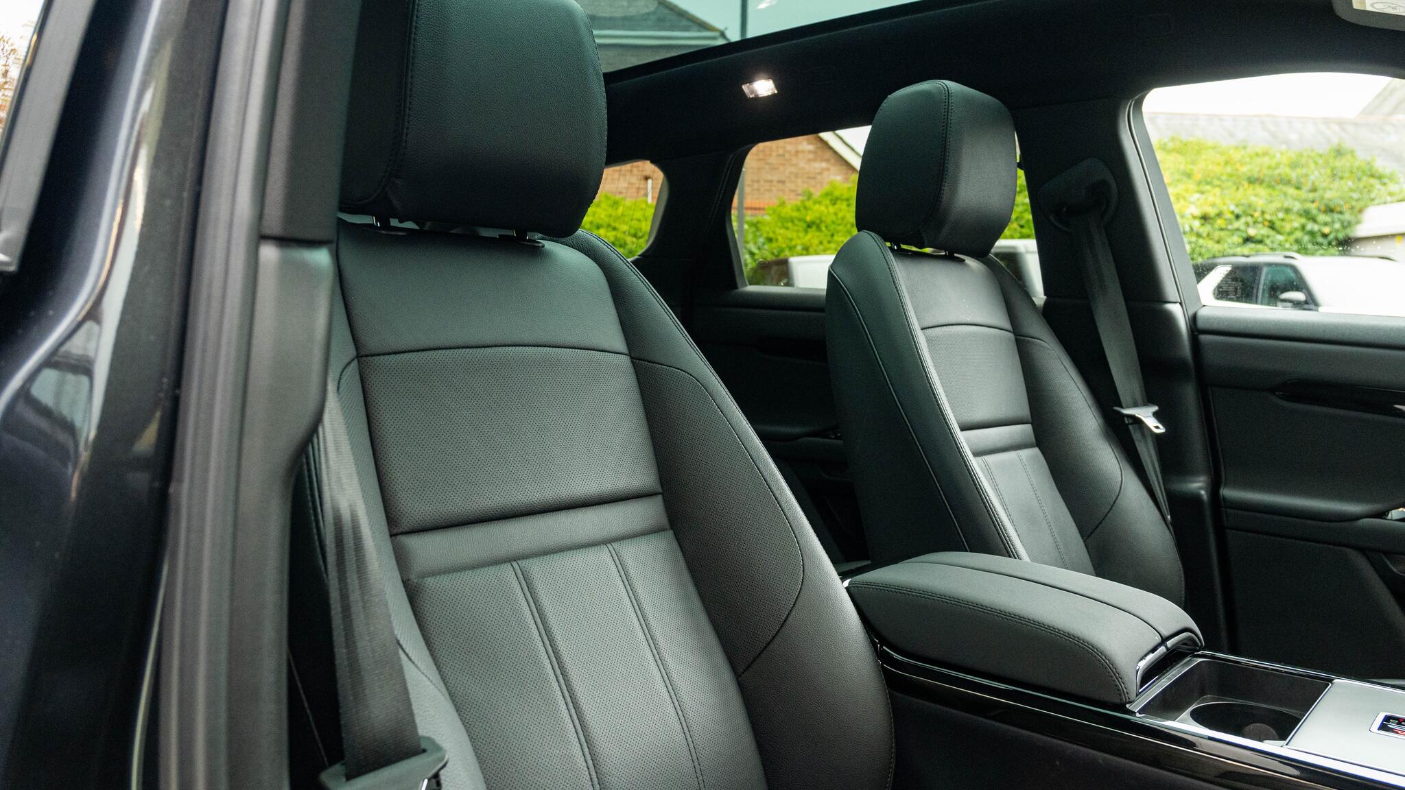 Land Rover Range Rover Evoque view 22