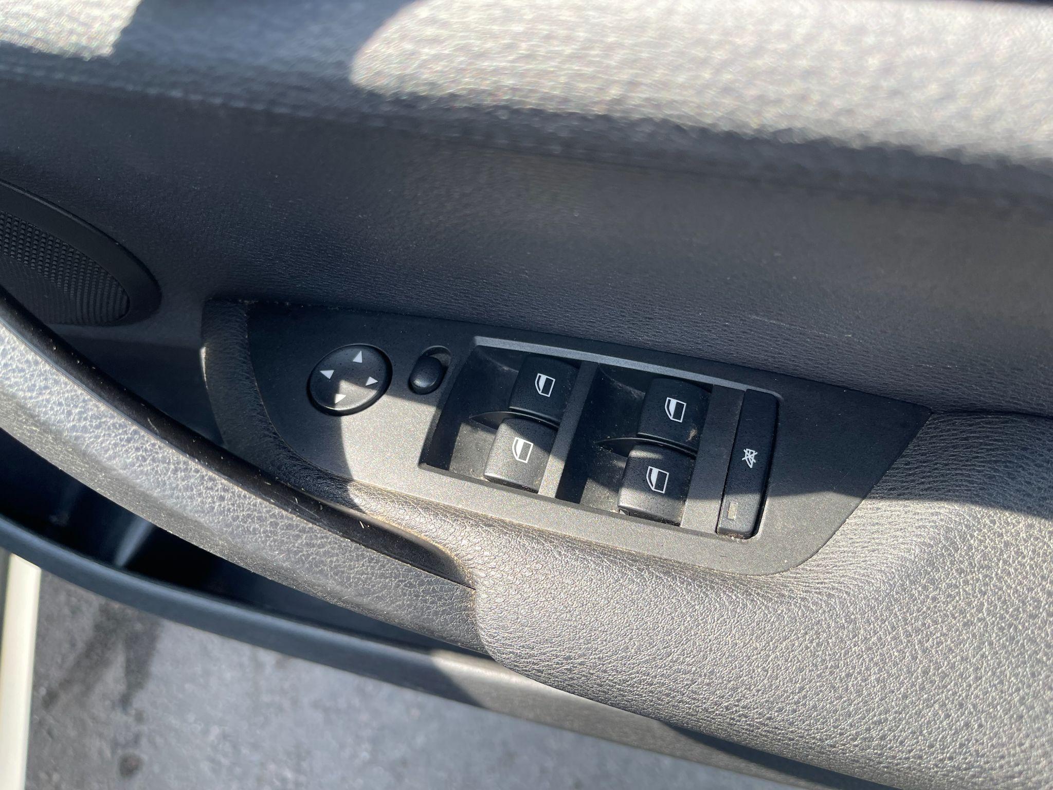 BMW X1 view 40