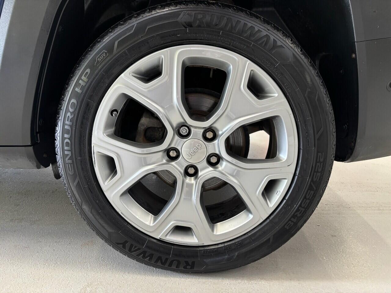 Jeep Renegade view 10