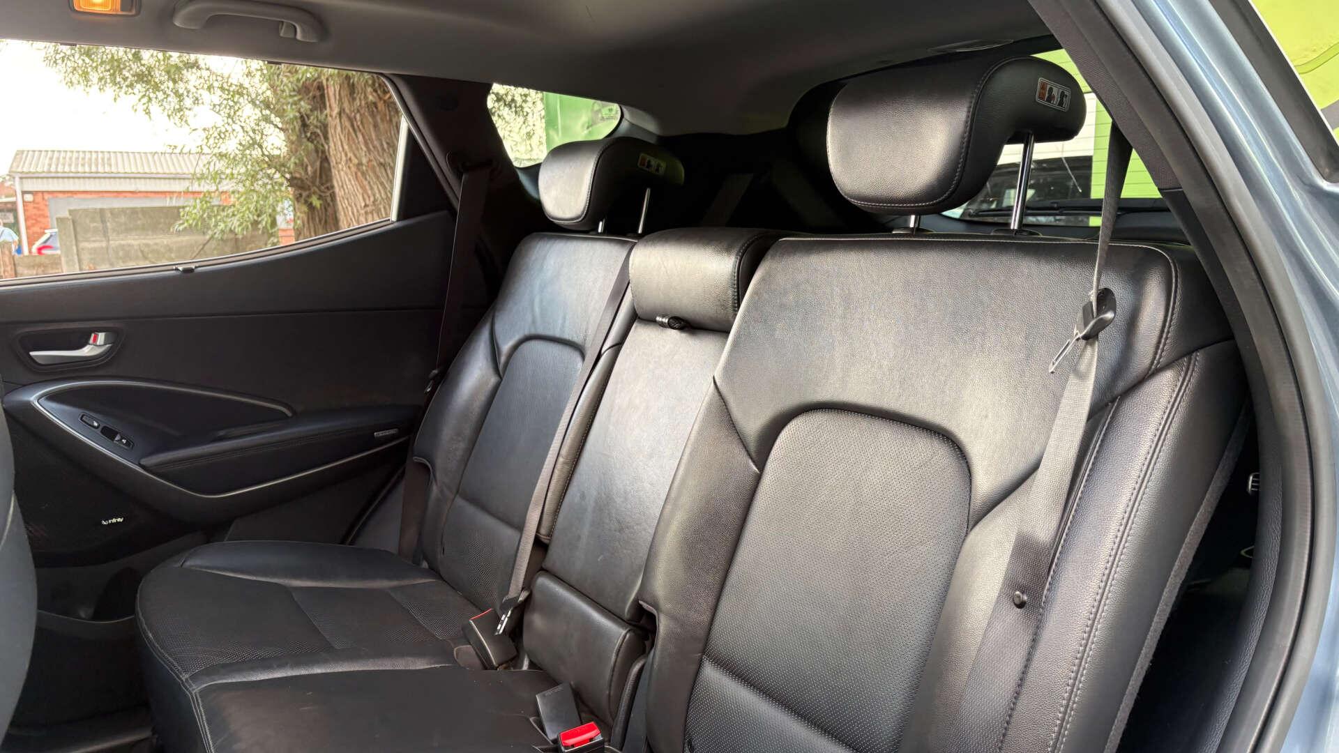 Hyundai Santa Fe view 11