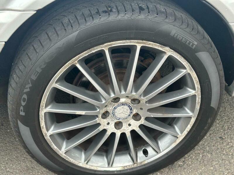 Mercedes-Benz Viano view 8