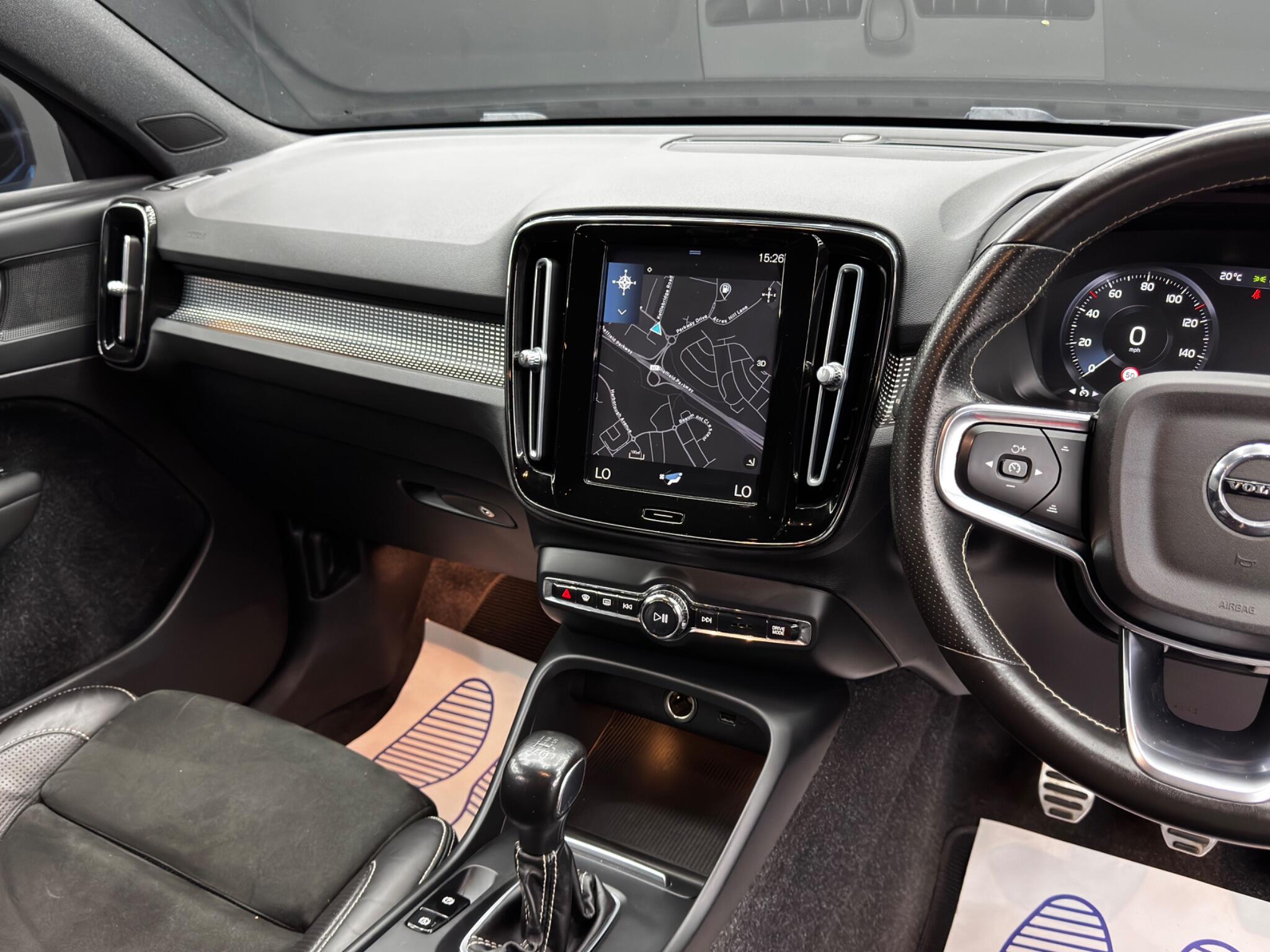 Volvo XC40 view 22