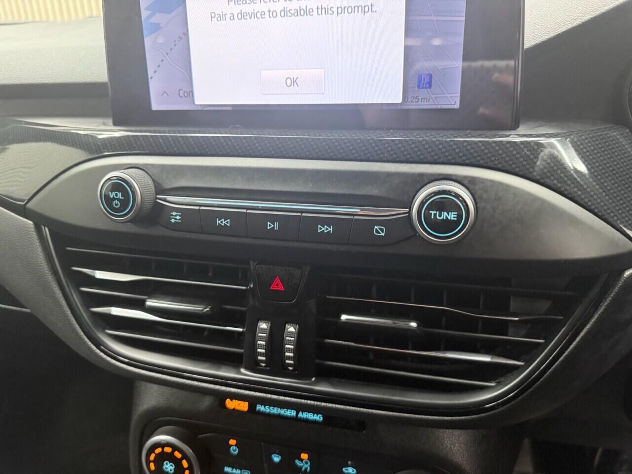 Ford Focus view 28