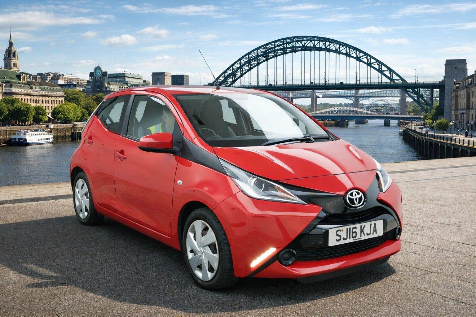 2016 Toyota Aygo in Red for sale