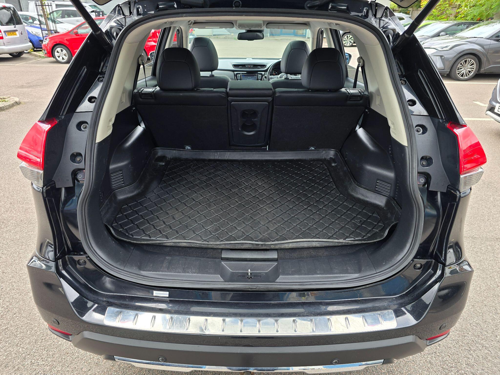 Nissan X-Trail view 61