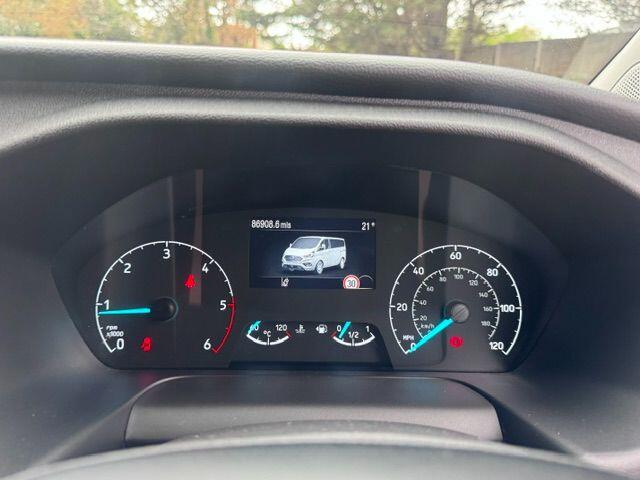 Ford Tourneo Custom view 24