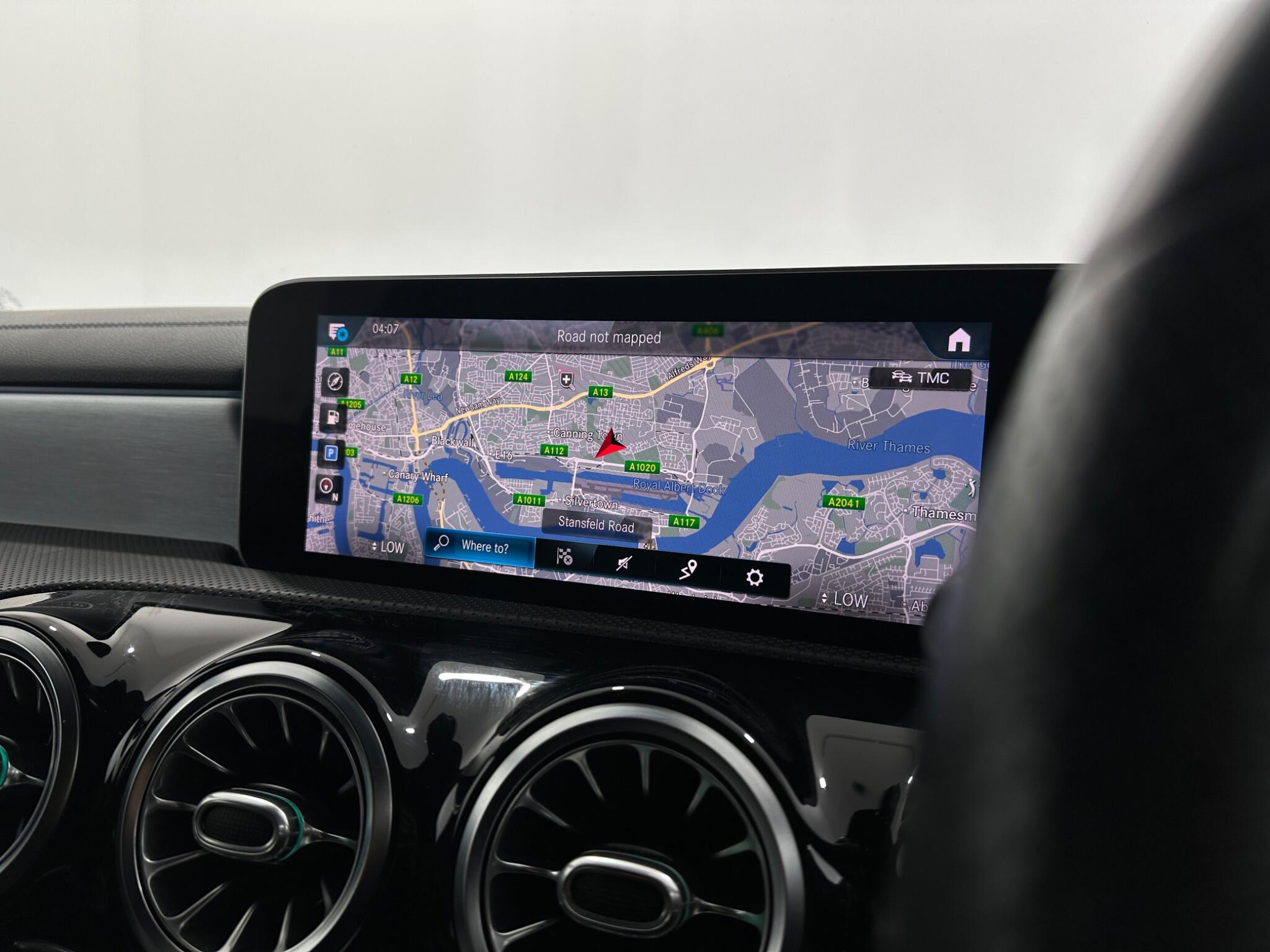 Mercedes-Benz Cla view 23