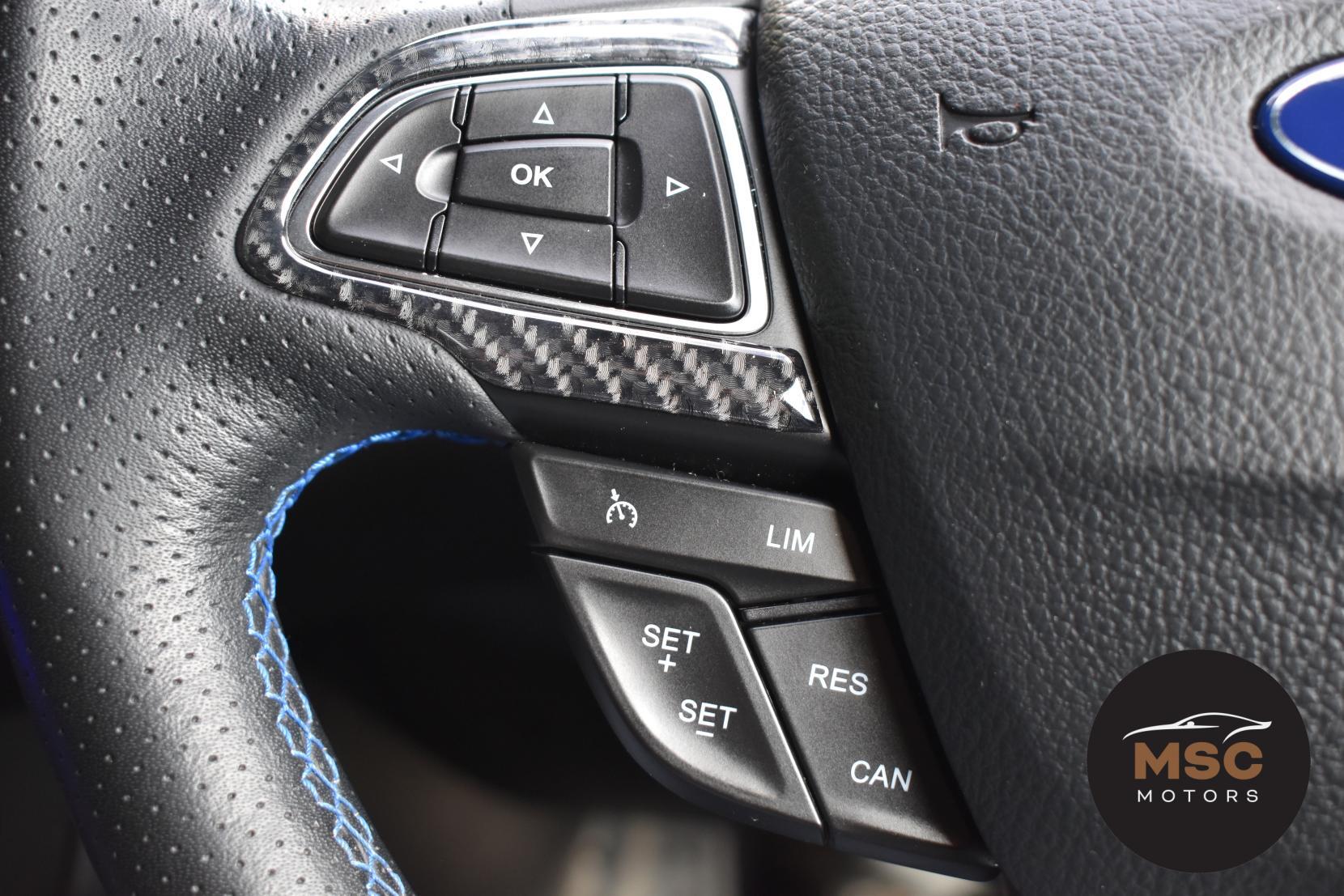 Ford Focus view 41