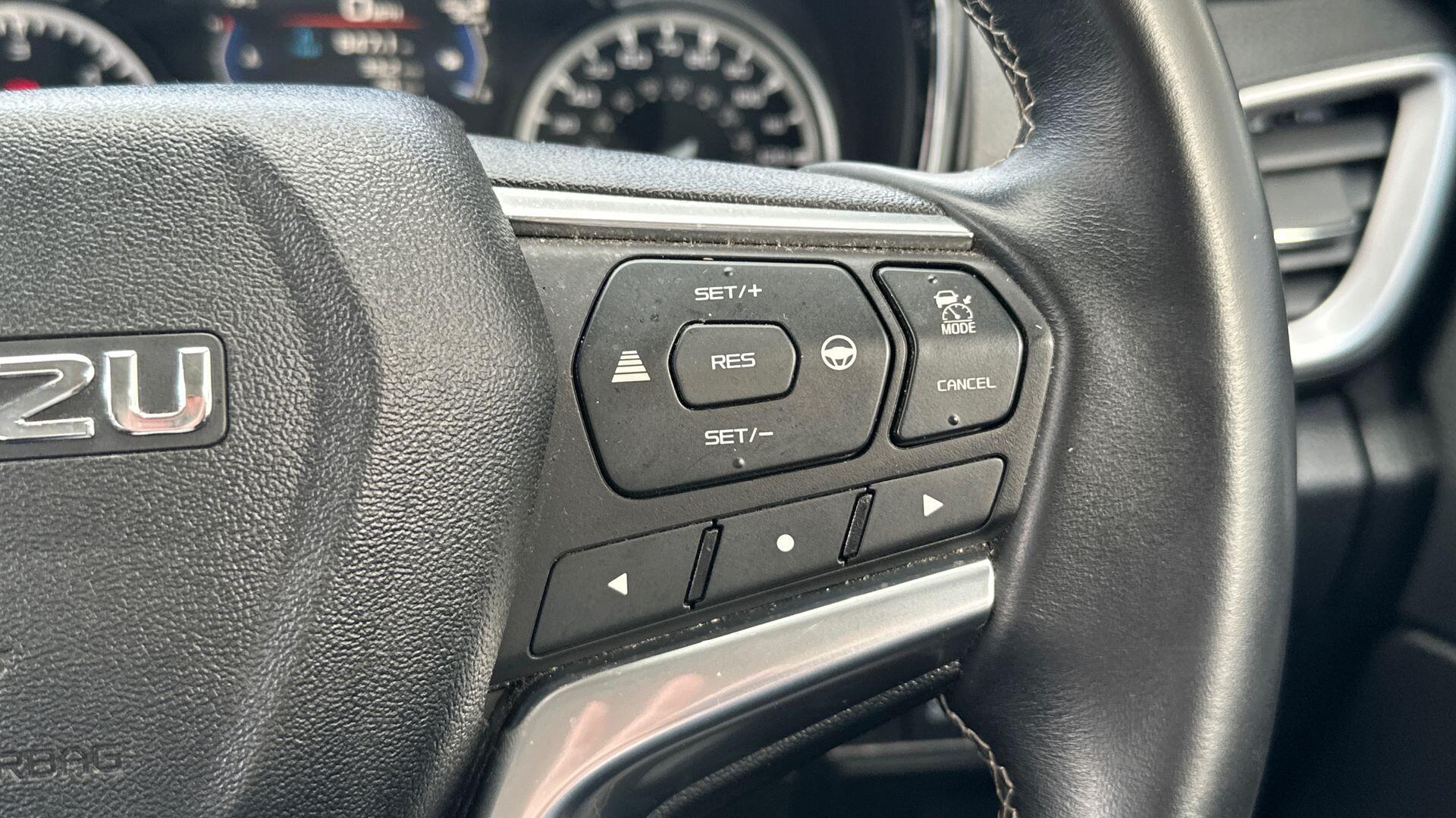 Isuzu D-Max view 16