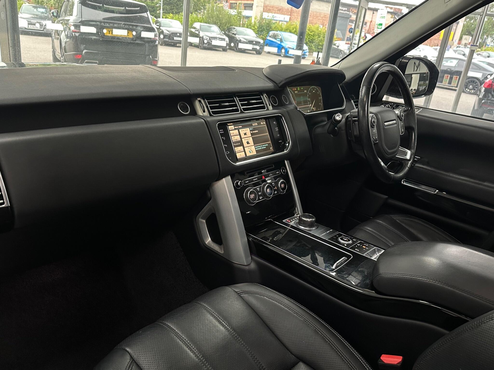 Land Rover Range Rover view 39