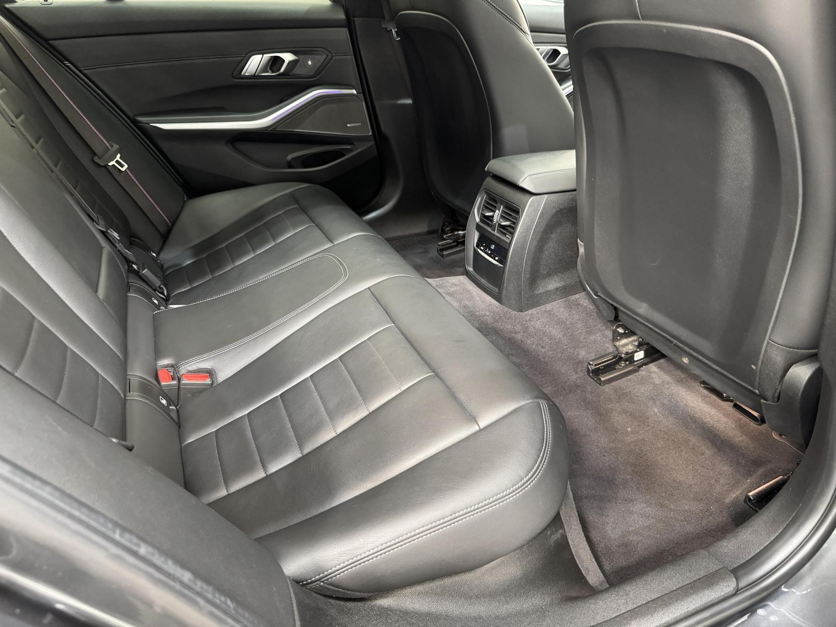 BMW 3 Series view 62