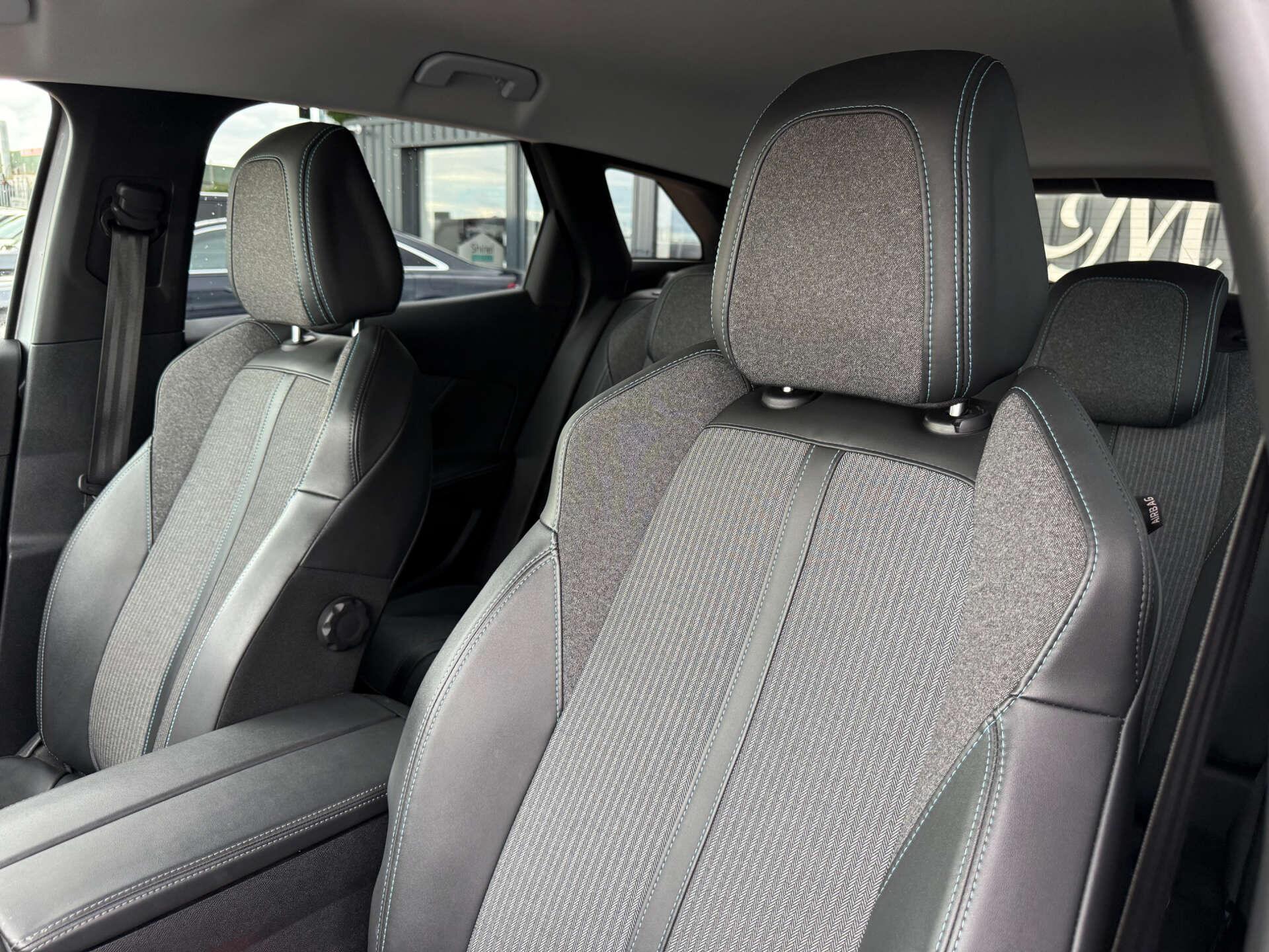 Peugeot 3008 view 80