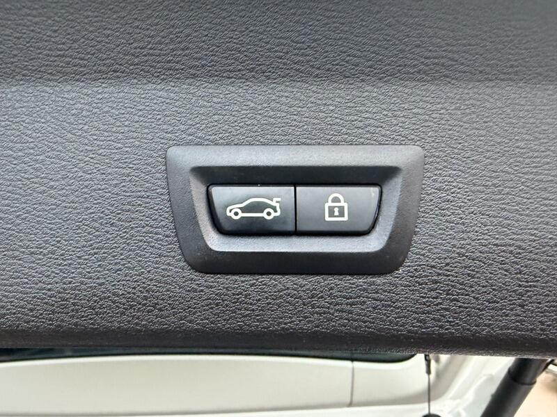 BMW X1 view 64