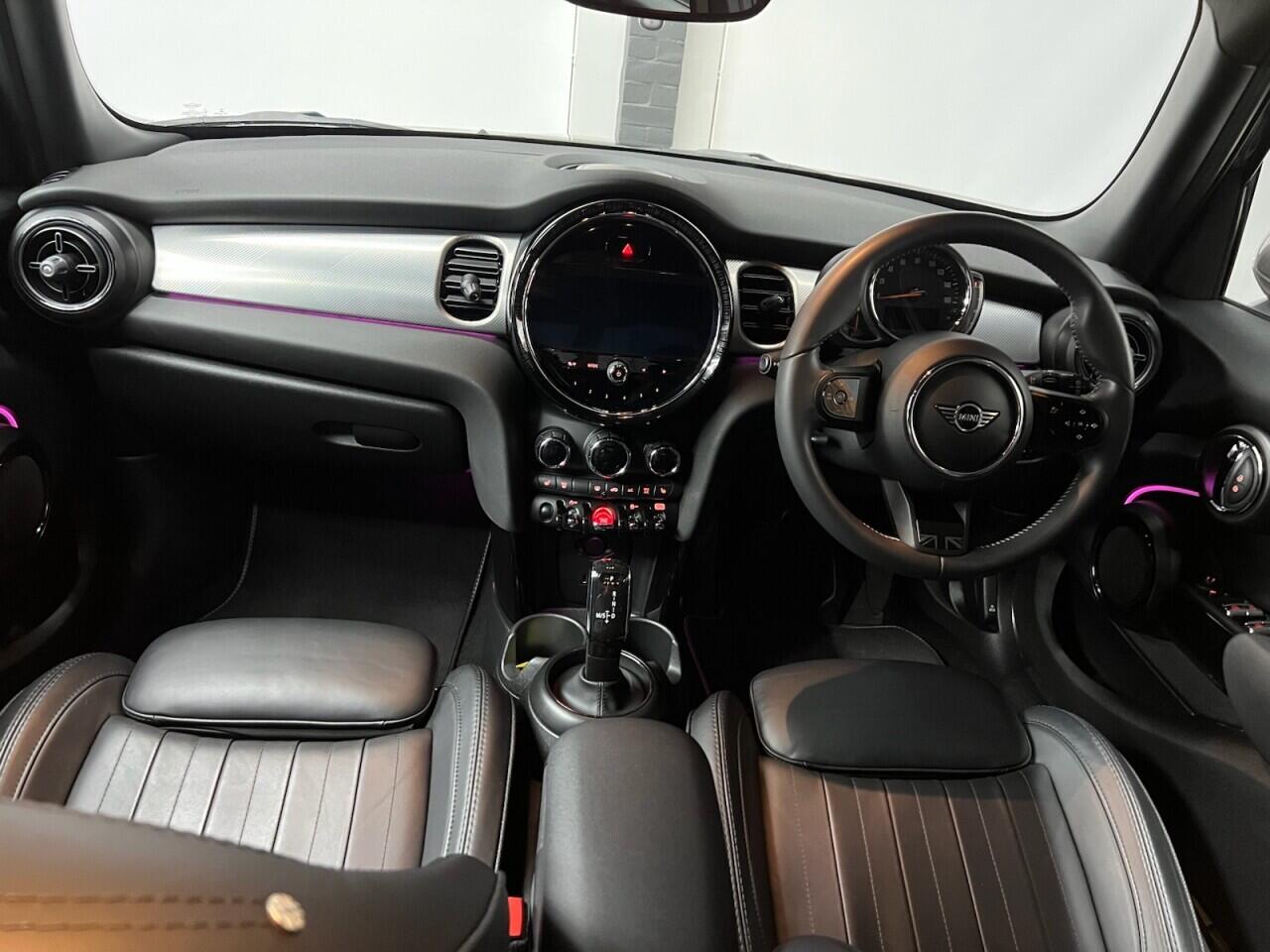 Mini Hatch view 48