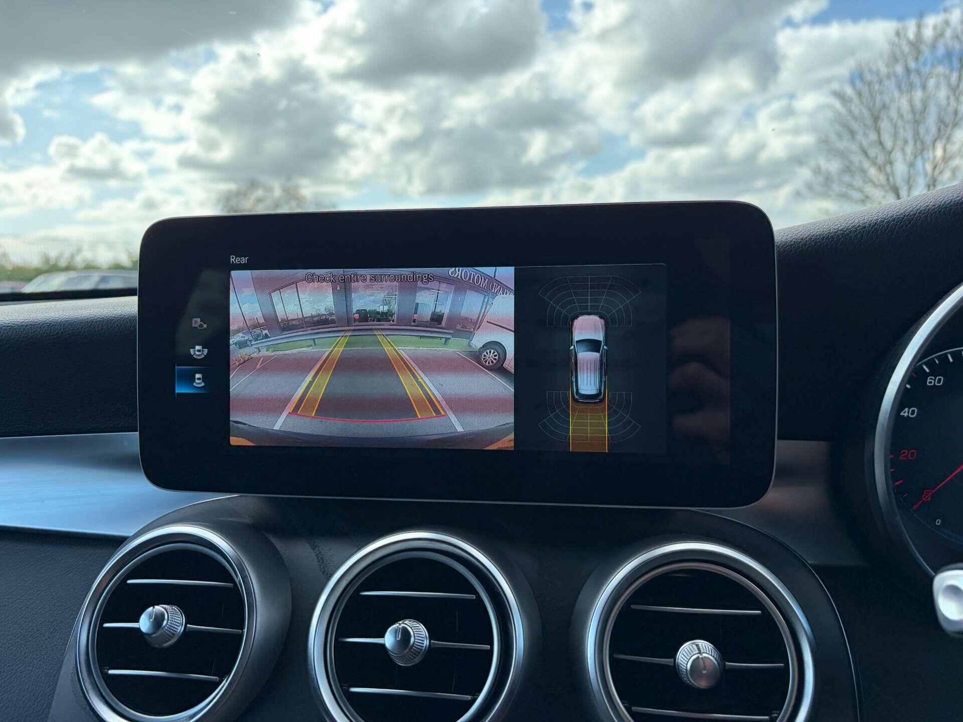 Mercedes-Benz GLC view 65