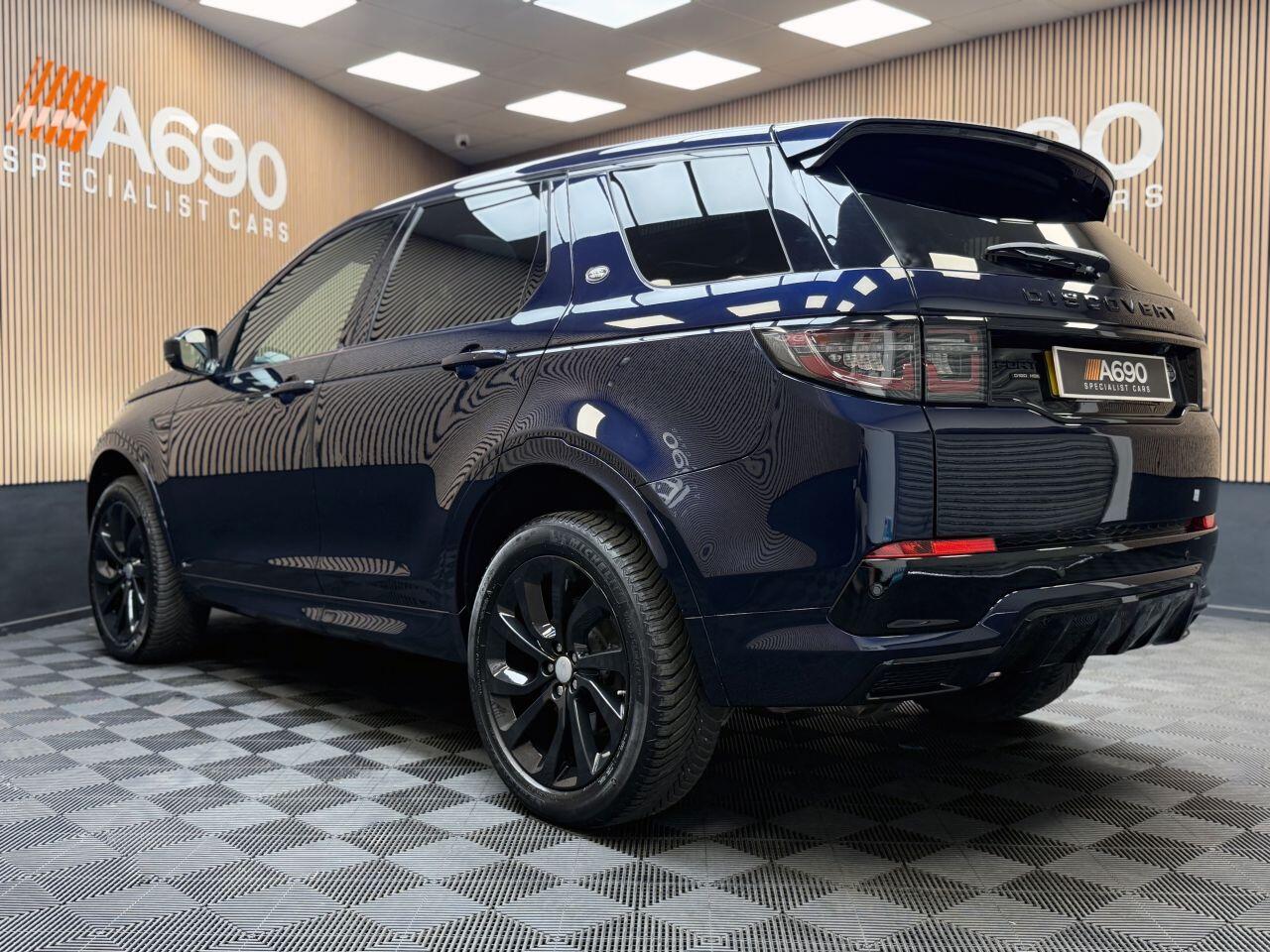 Land Rover Discovery Sport view 5