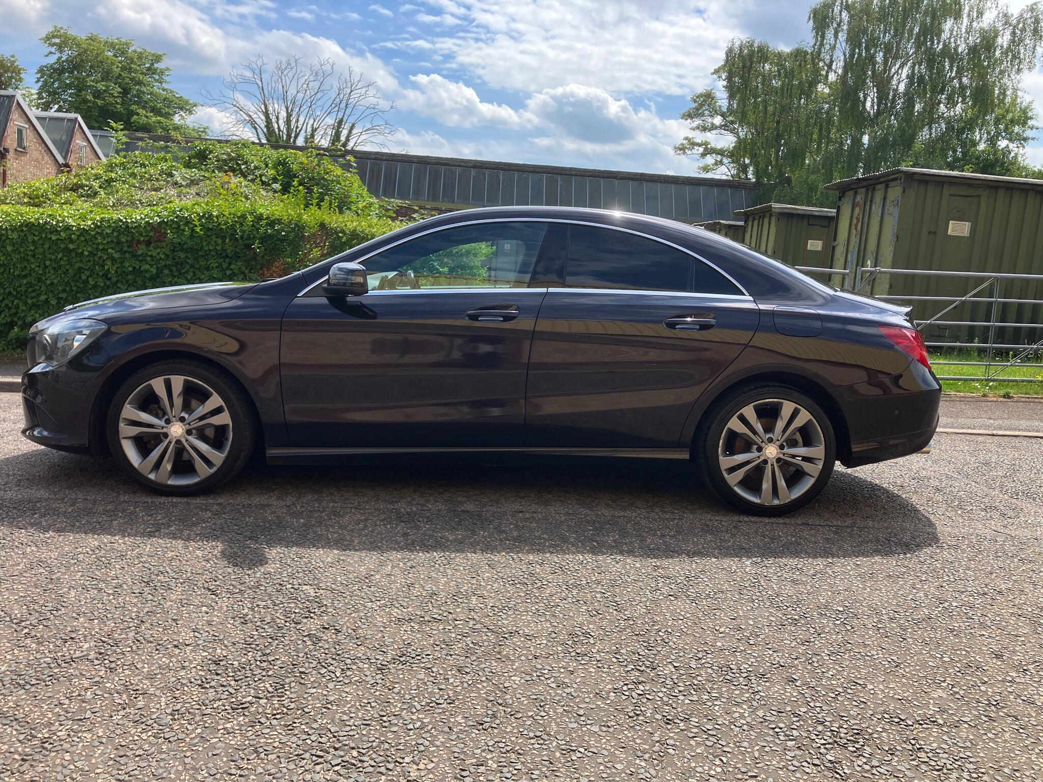 Mercedes-Benz Cla view 4