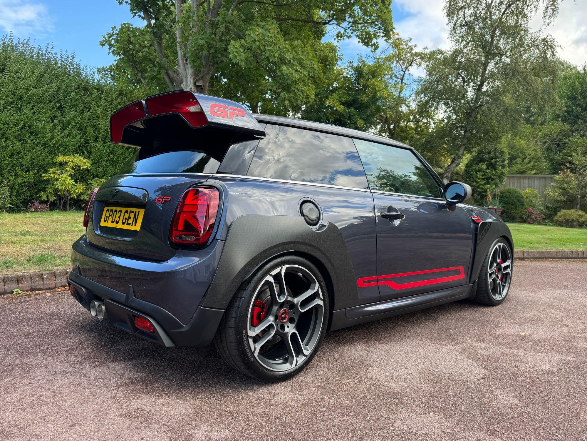 Mini Cooper view 10