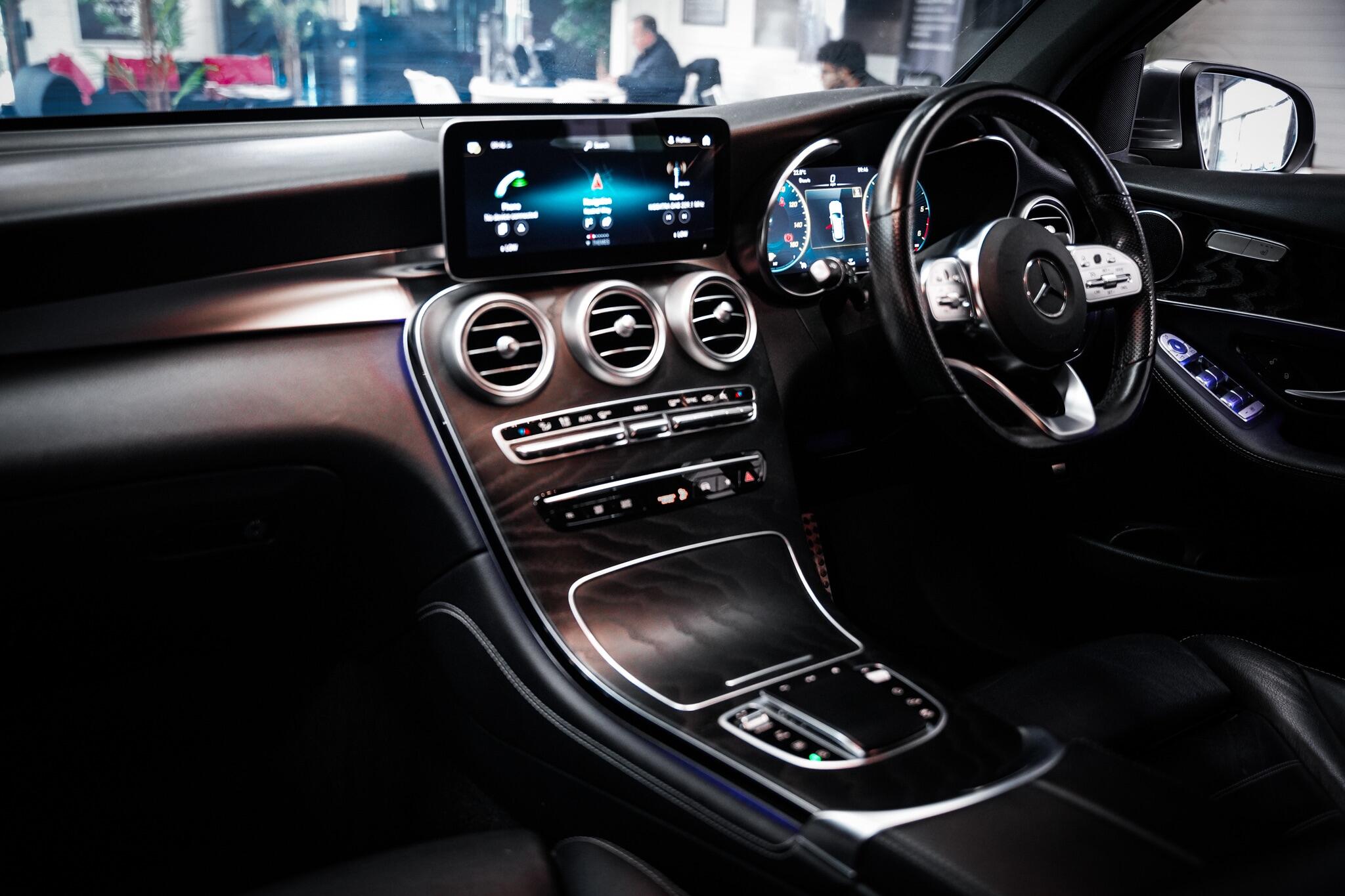 Mercedes-Benz GLC view 22