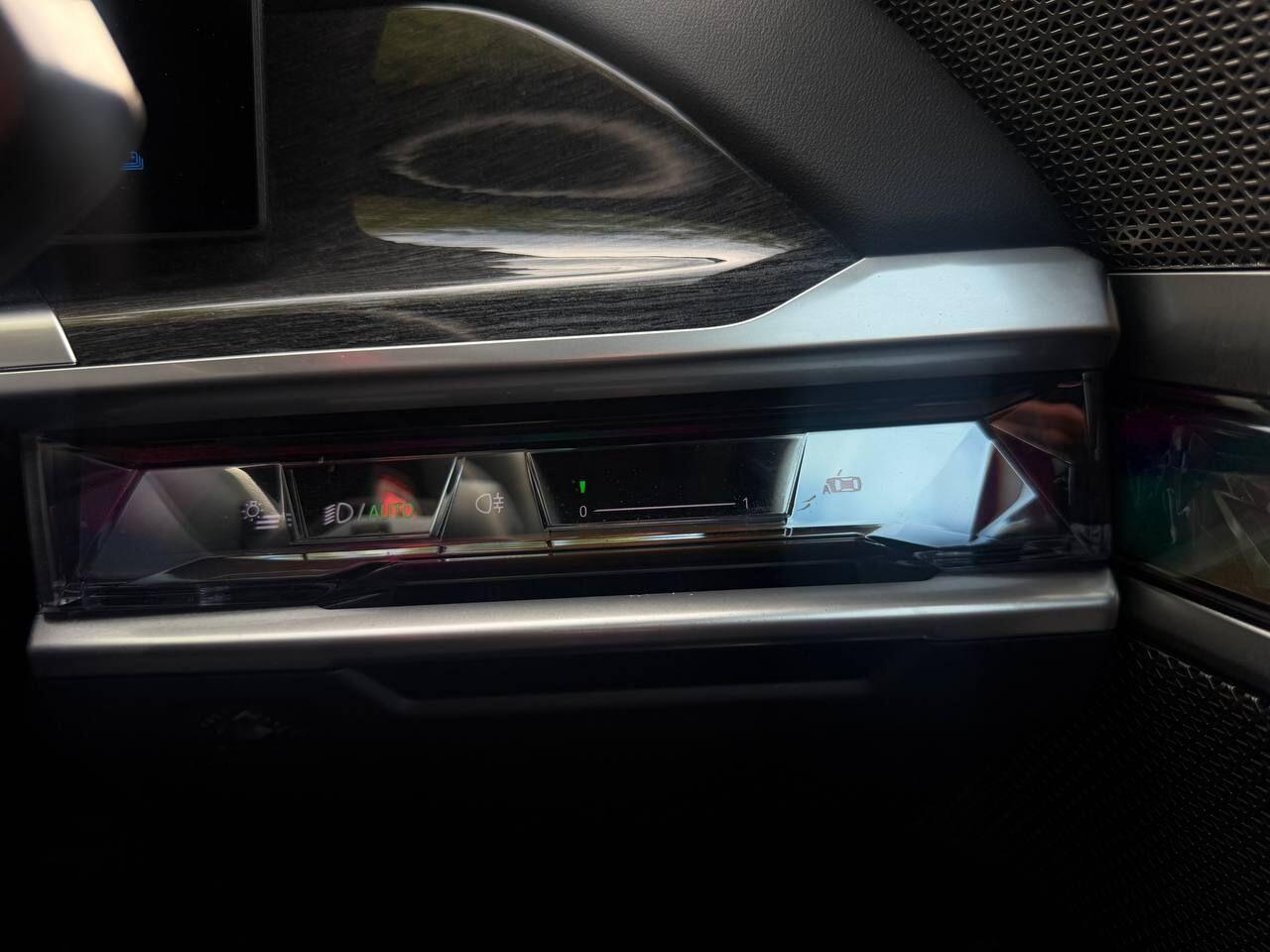 BMW 7 Series view 47