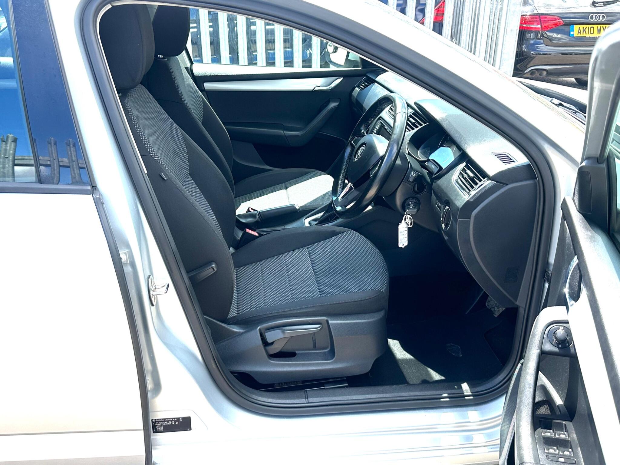 Skoda Octavia view 9
