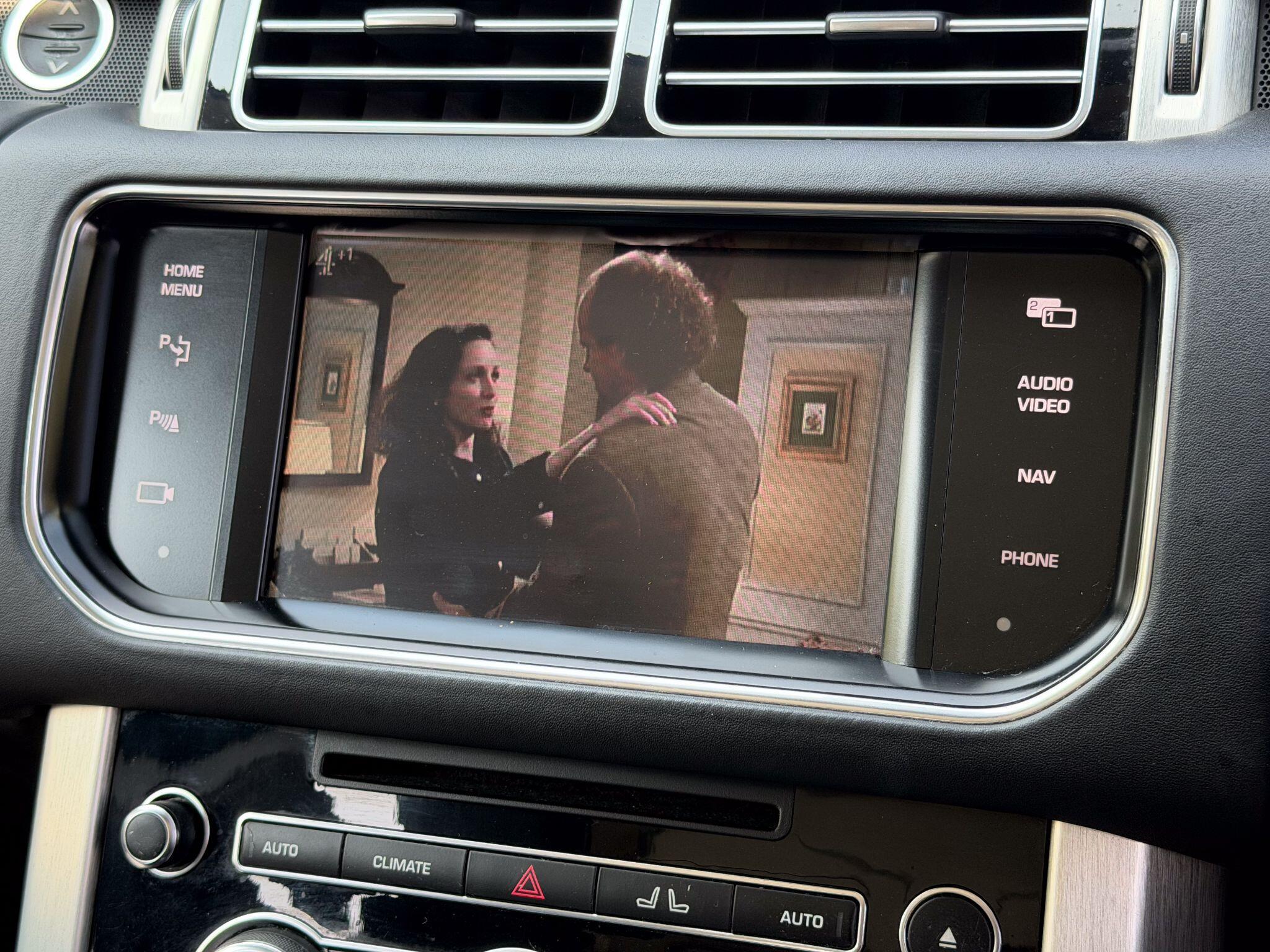 Land Rover Range Rover view 25