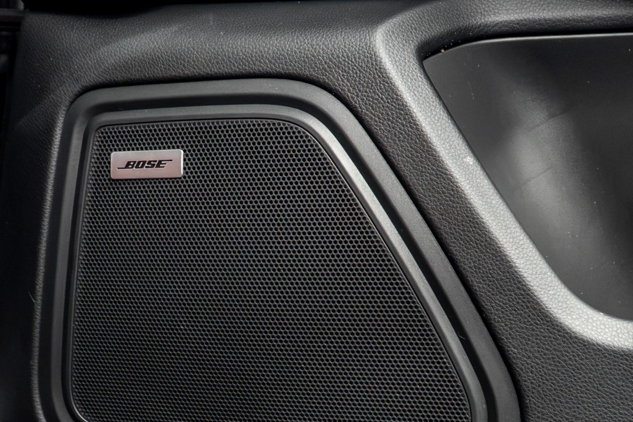 Porsche Macan view 38