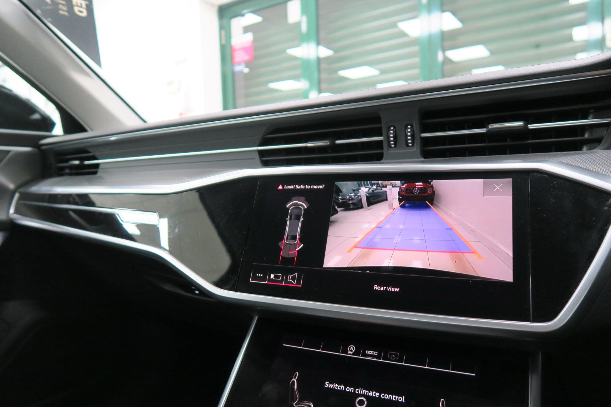 Audi A6 view 15